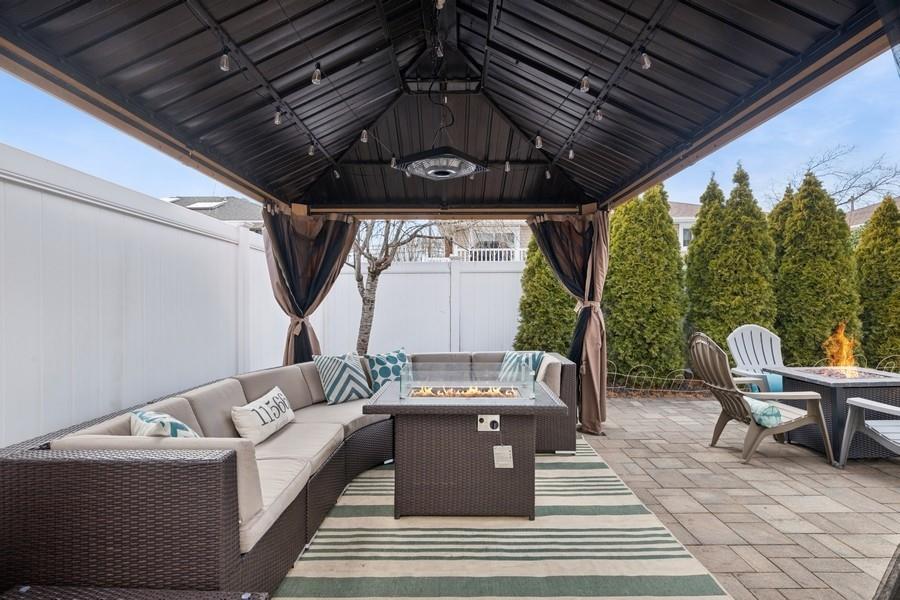3032 Hewlett Avenue, Merrick, New York image 32