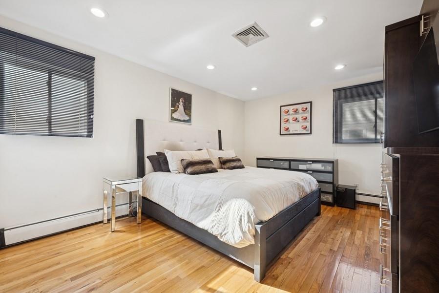 3032 Hewlett Avenue, Merrick, New York image 22