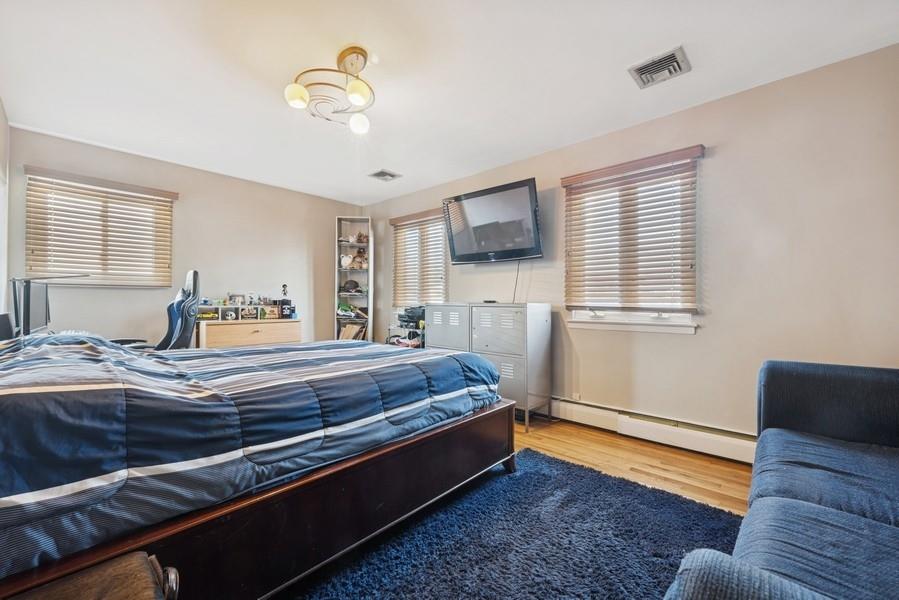 3032 Hewlett Avenue, Merrick, New York image 28