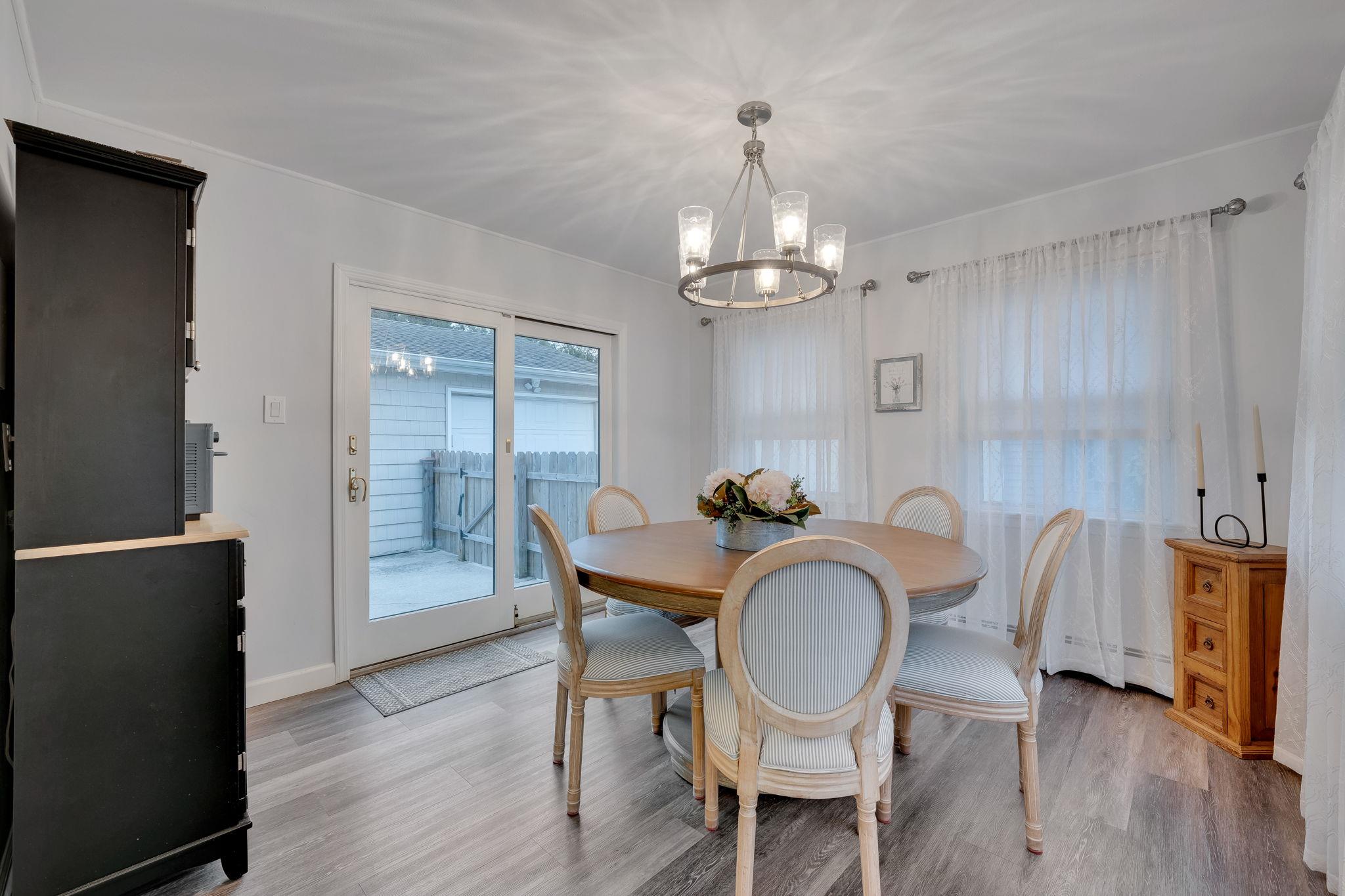 20 Harbor Lane, Levittown, New York image 7