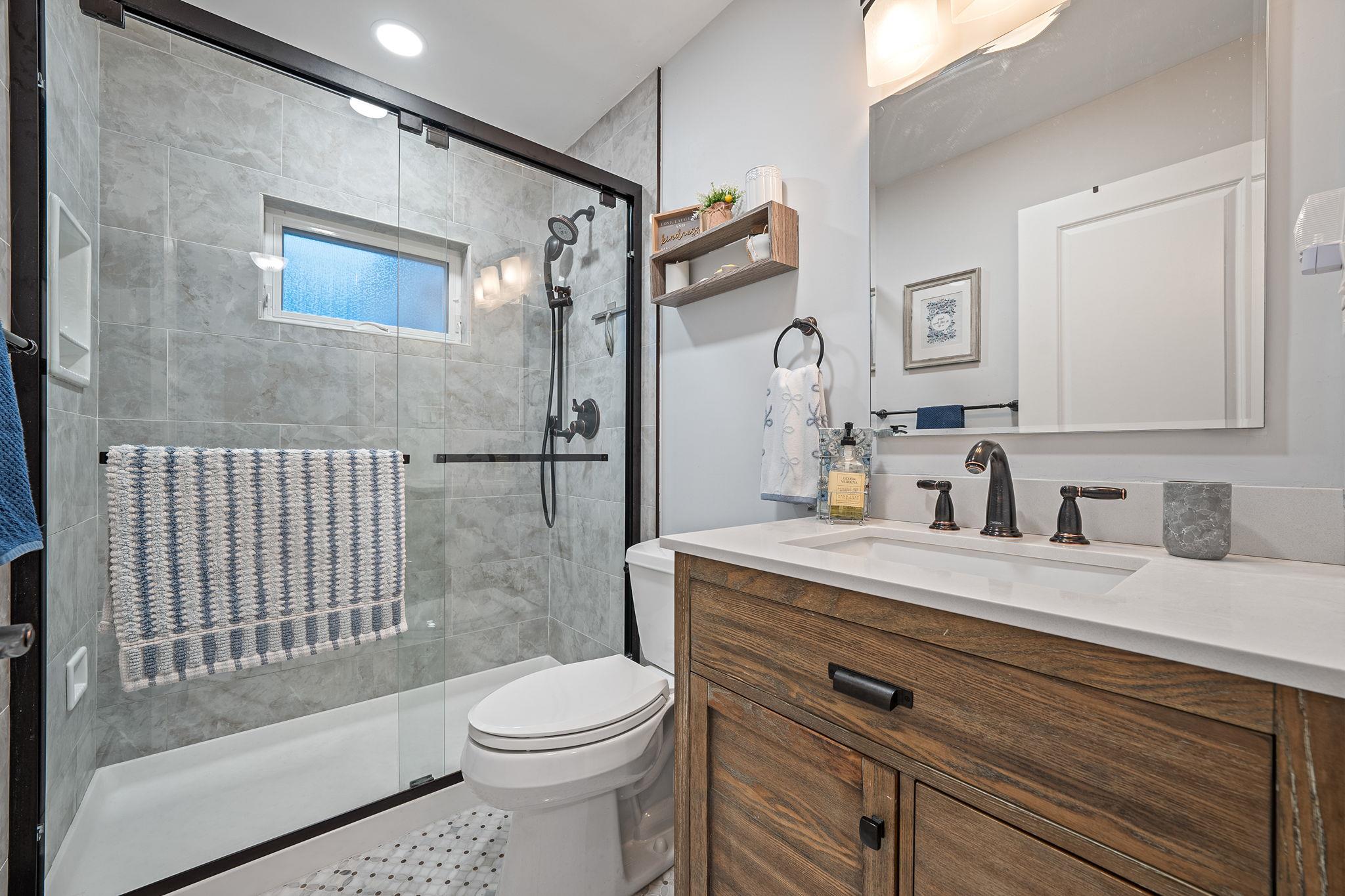 20 Harbor Lane, Levittown, New York image 14