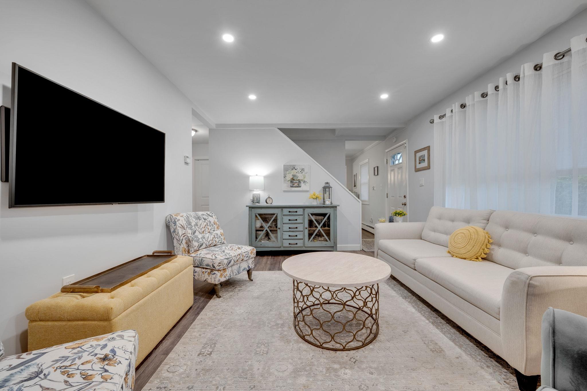 20 Harbor Lane, Levittown, New York image 10