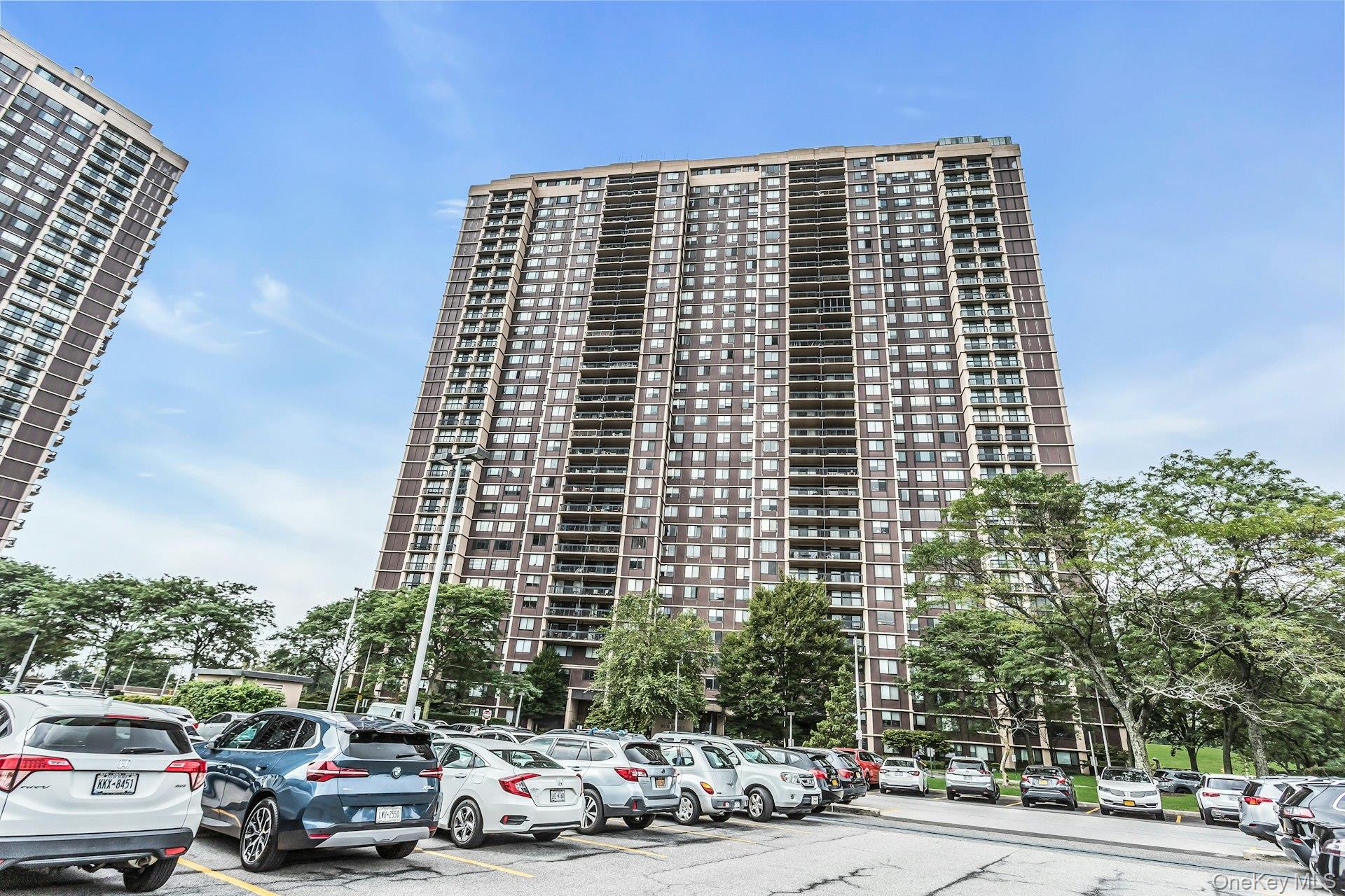 269-10 Grand Central Parkway 27T