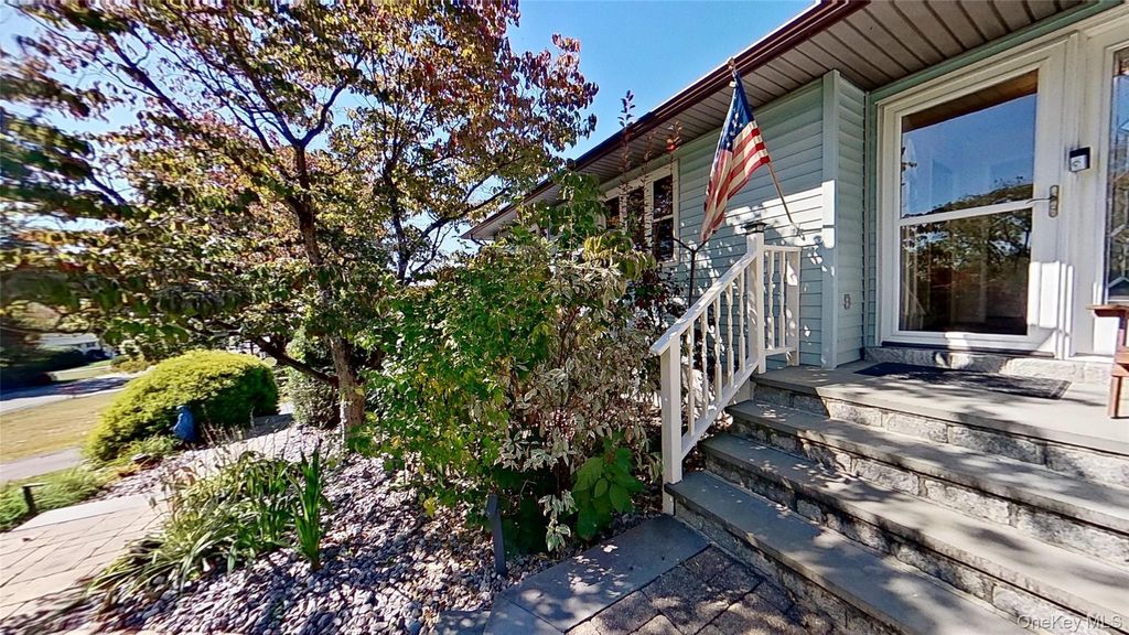 Photo of 116 Edgehill Drive, Wappingers Falls, NY 12590 (MLS # 921986)