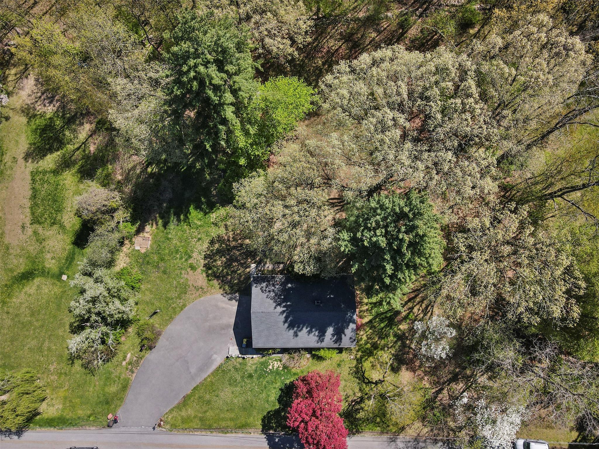 11 South Lane, Katonah, New York image 3