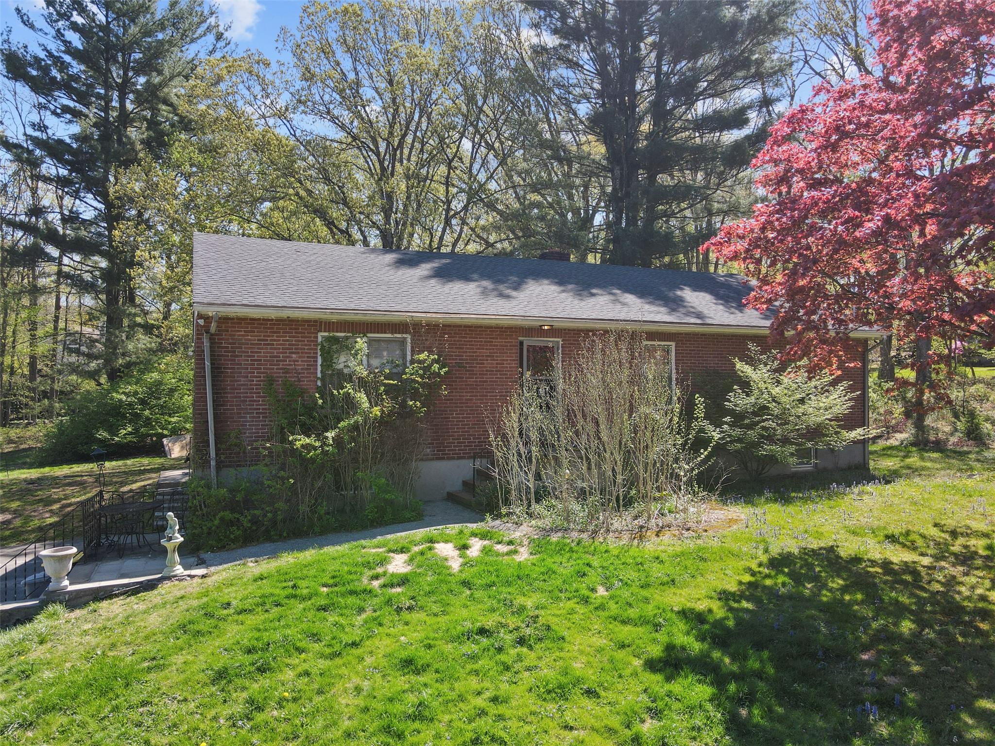 11 South Lane, Katonah, New York image 5