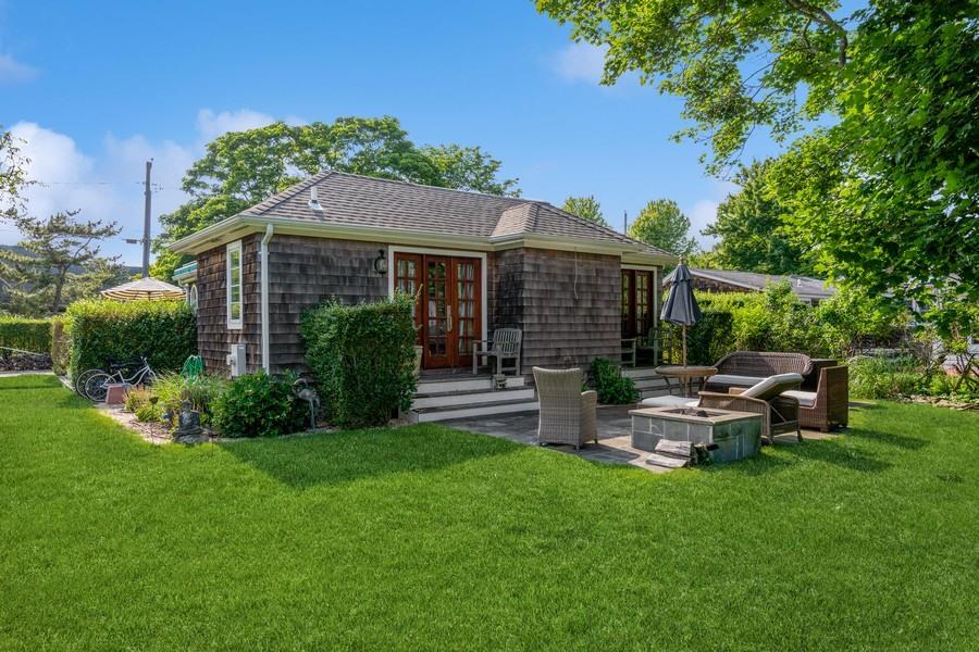 56 Lamb Avenue, Quogue, New York image 21