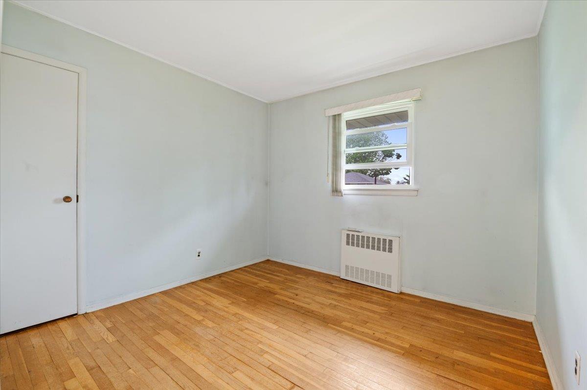 16 Bradley Street, Plainview, New York image 11
