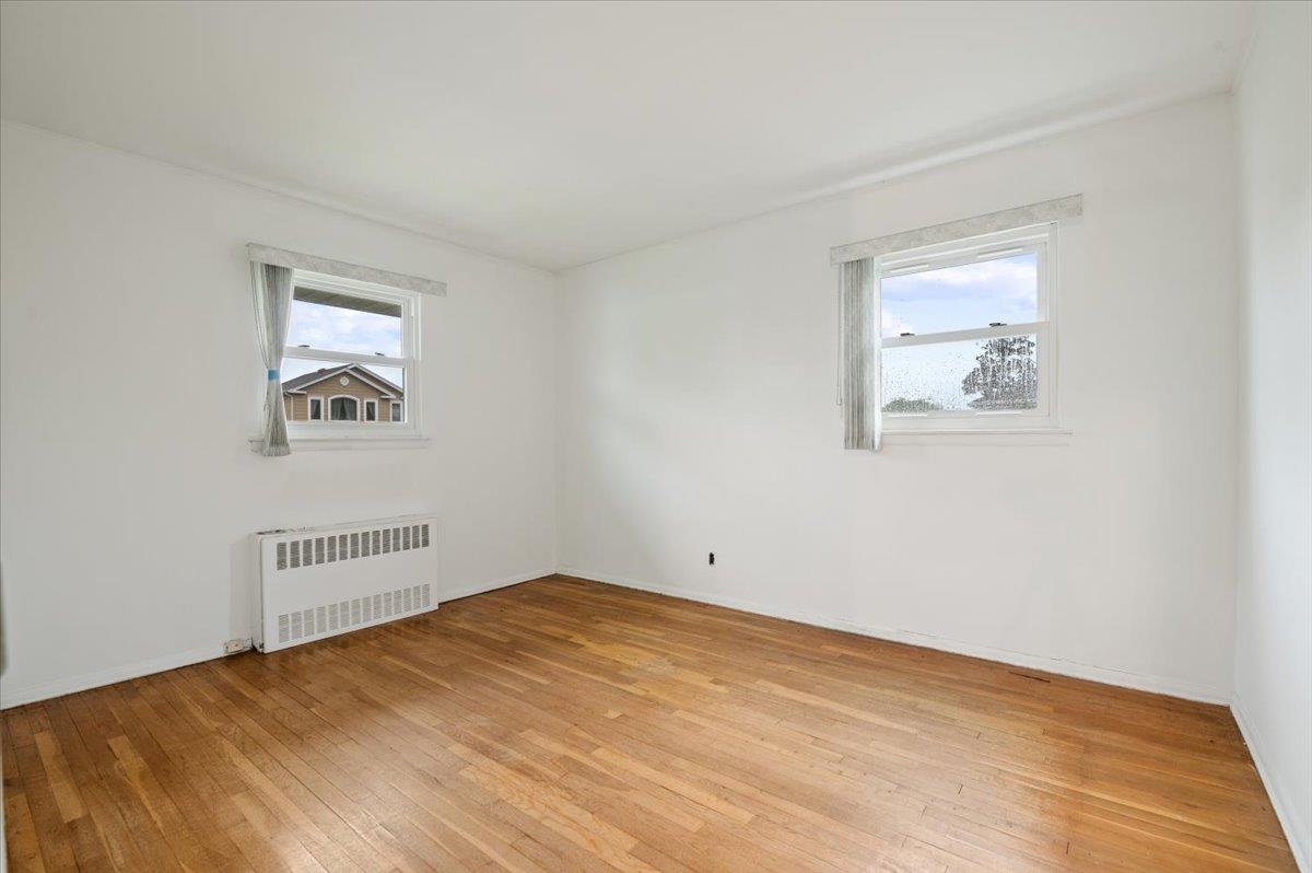 16 Bradley Street, Plainview, New York image 12