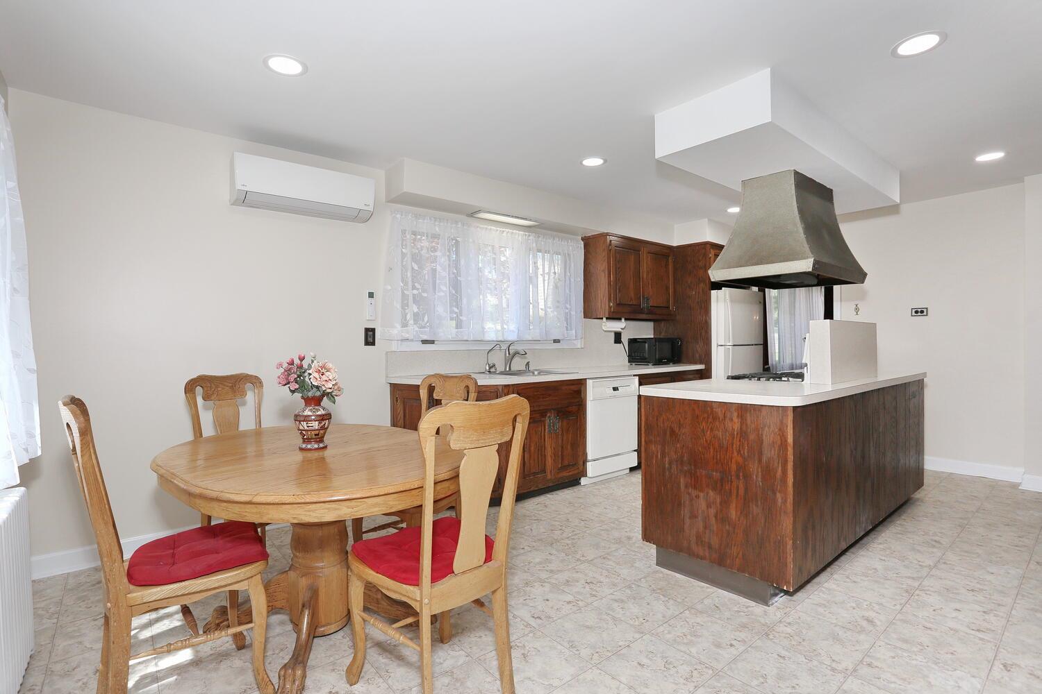 85 S Harrison Avenue, Congers, New York image 16