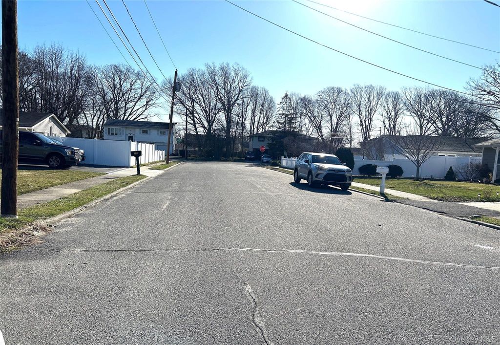 Photo of 116 Madison Avenue, Amityville, NY 11701 (MLS # 978469)