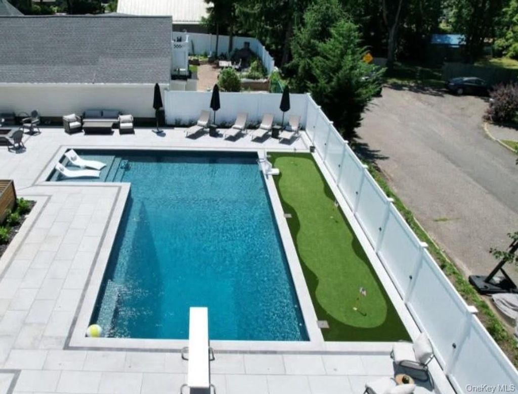 Photo of 6 Crusader Lane, Nesconset, NY 11767 (MLS # 979794)