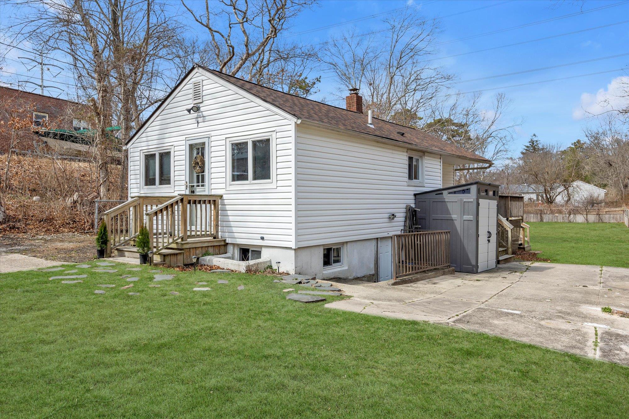 1 Rexmere Avenue, Farmingville, New York image 1