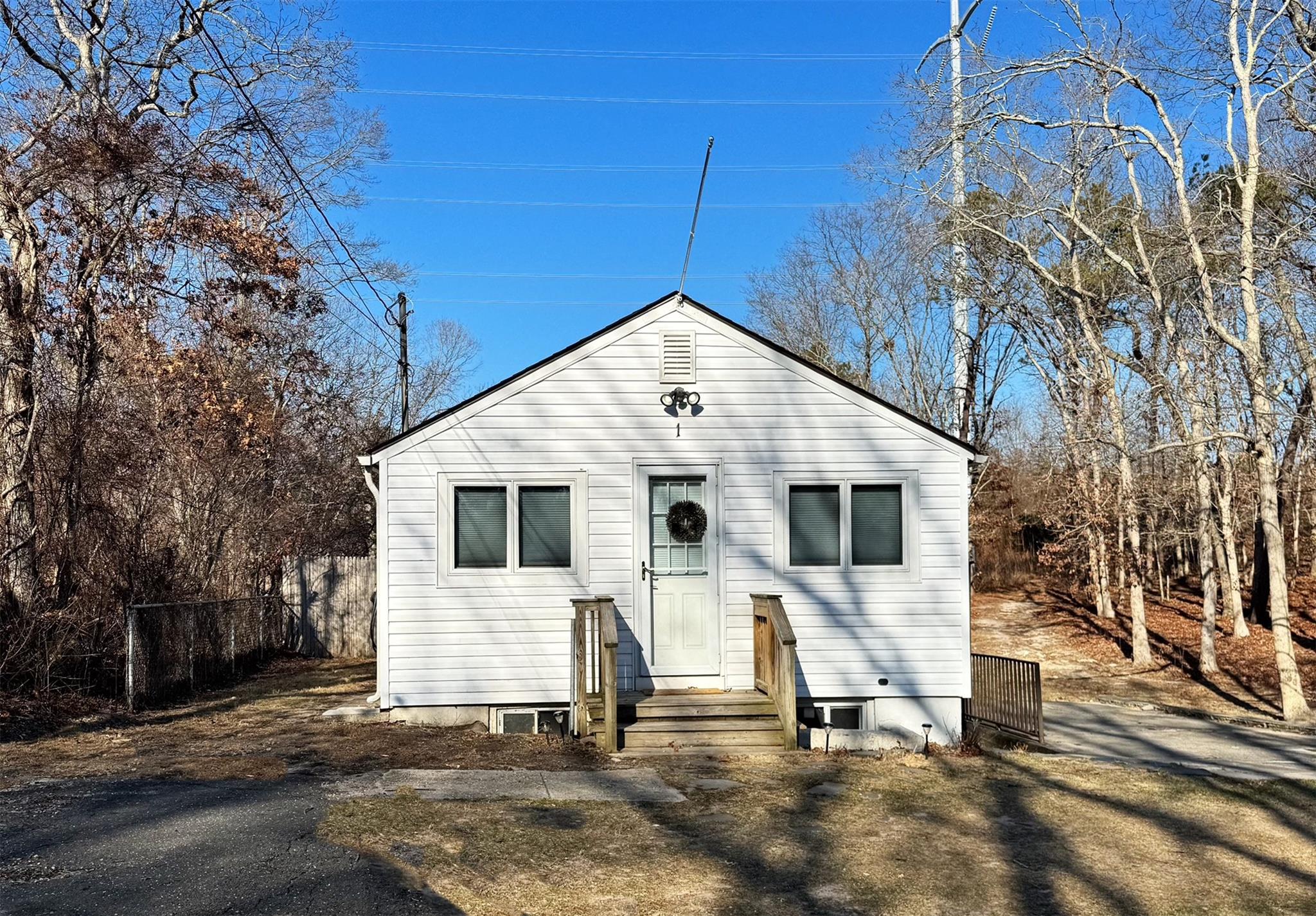 1 Rexmere Avenue, Farmingville, New York image 2