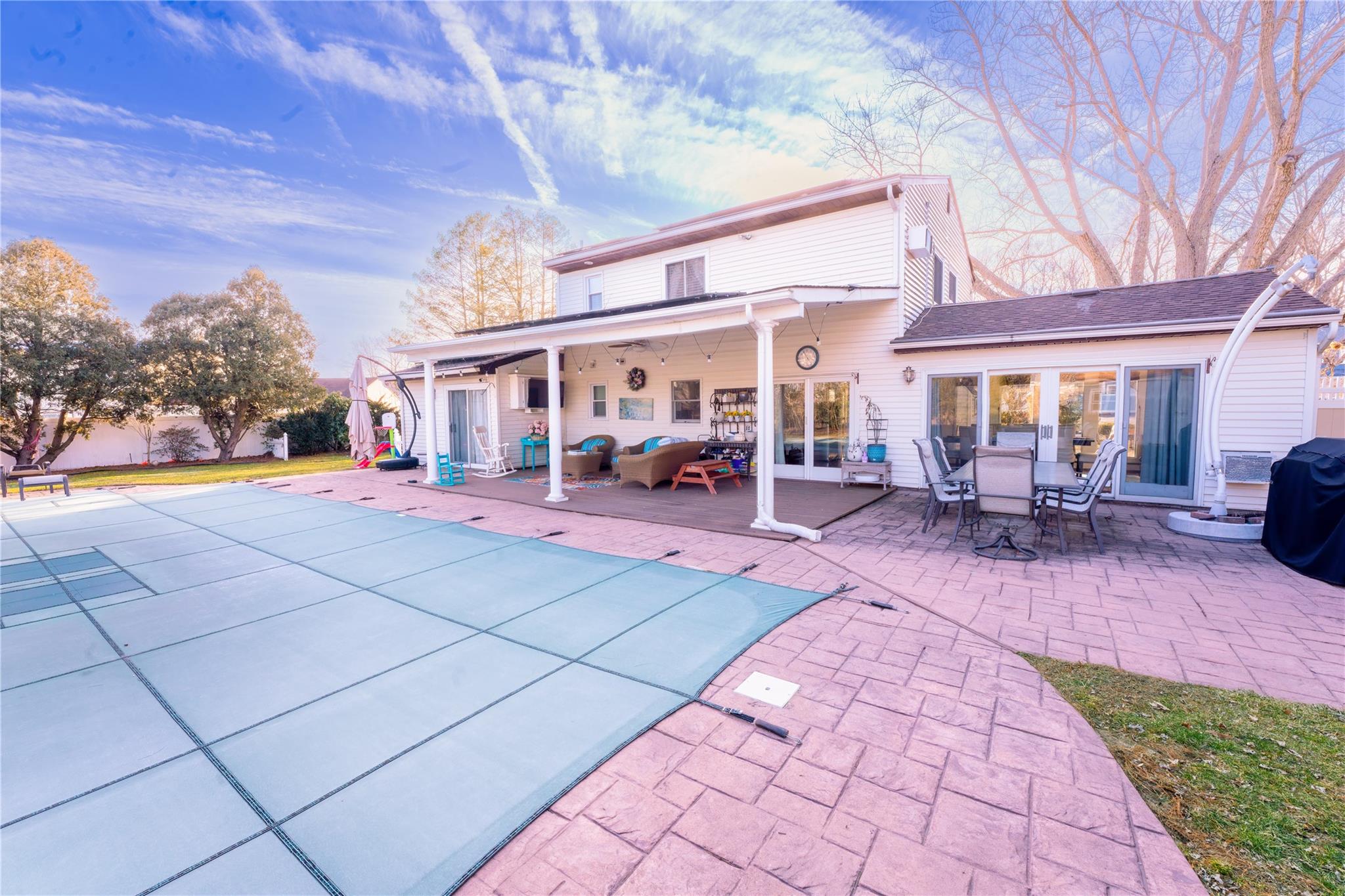 36 Orleans Green, Coram, New York image 26
