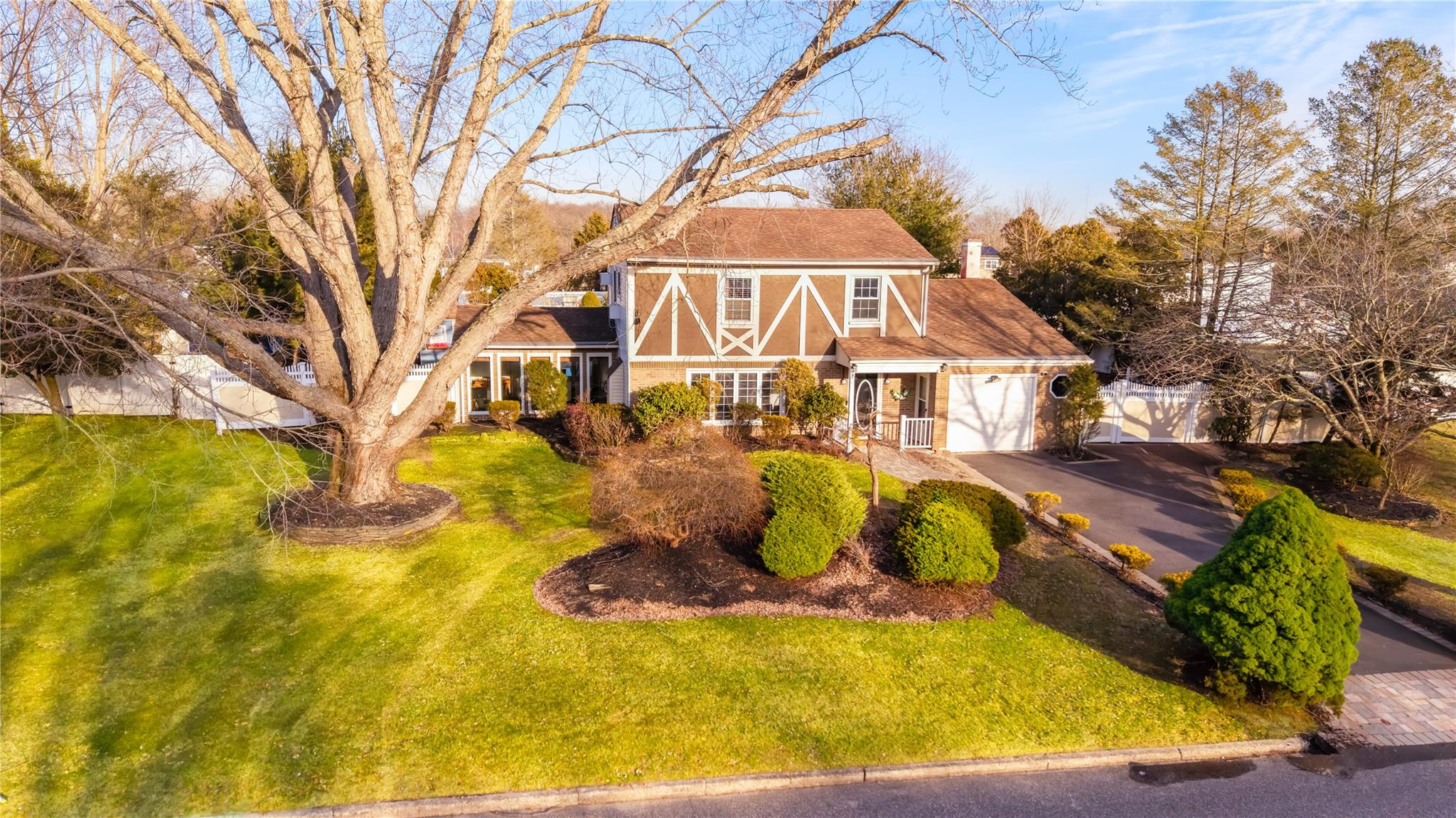 36 Orleans Green, Coram, New York image 1