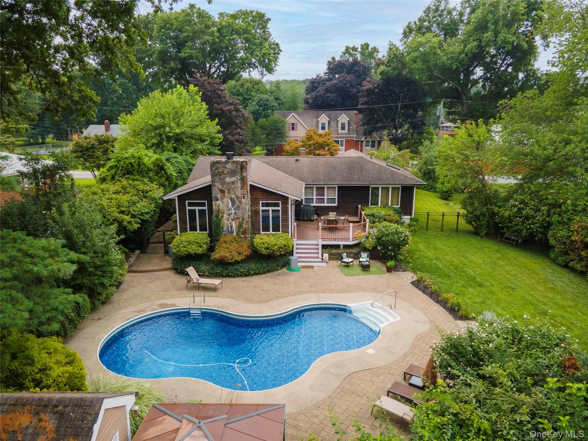 4 Oak Road