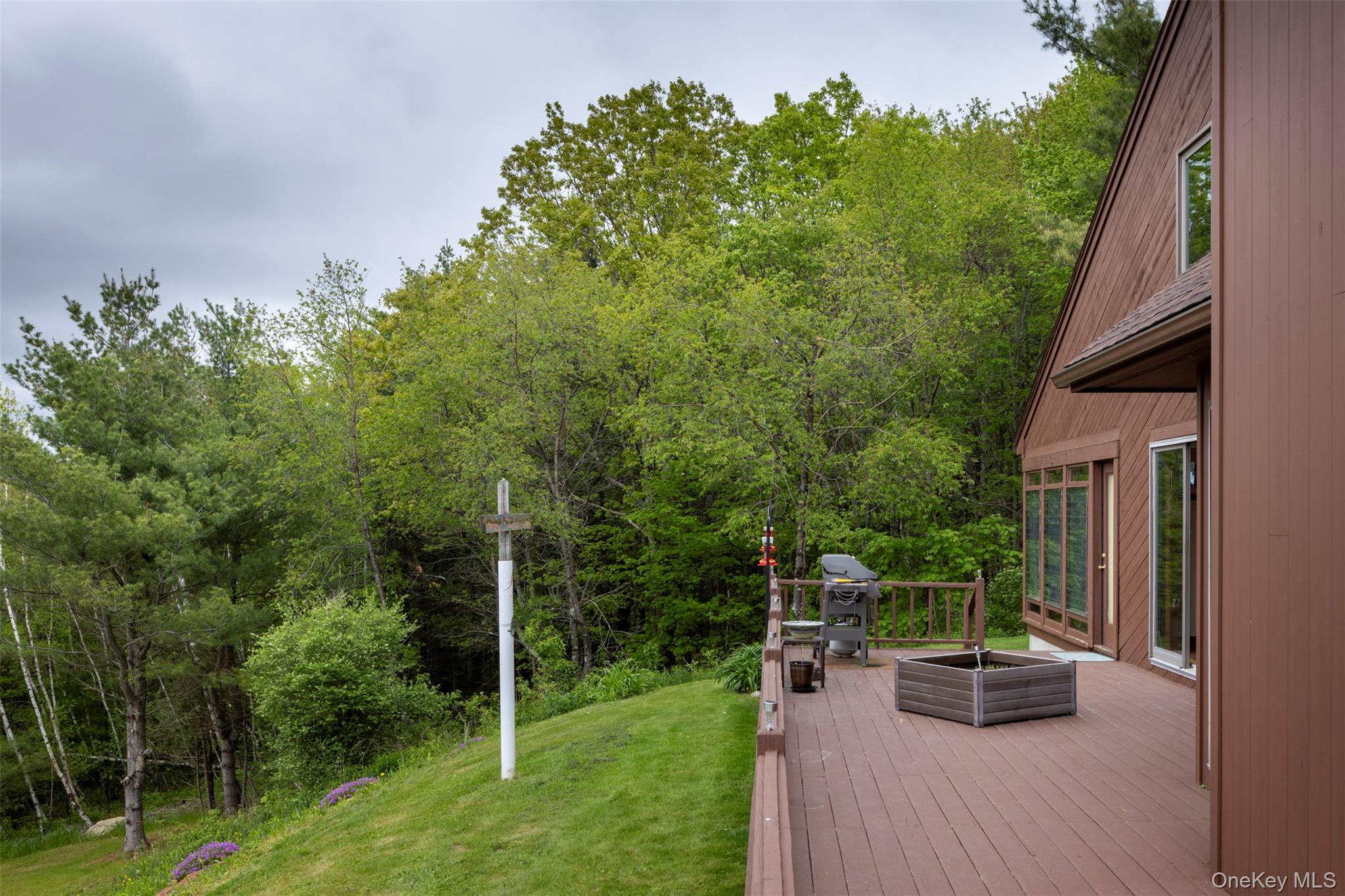 East Chatham, New York 12060, United States, 3 Bedrooms Bedrooms, ,3 BathroomsBathrooms,Residential,Active,135401