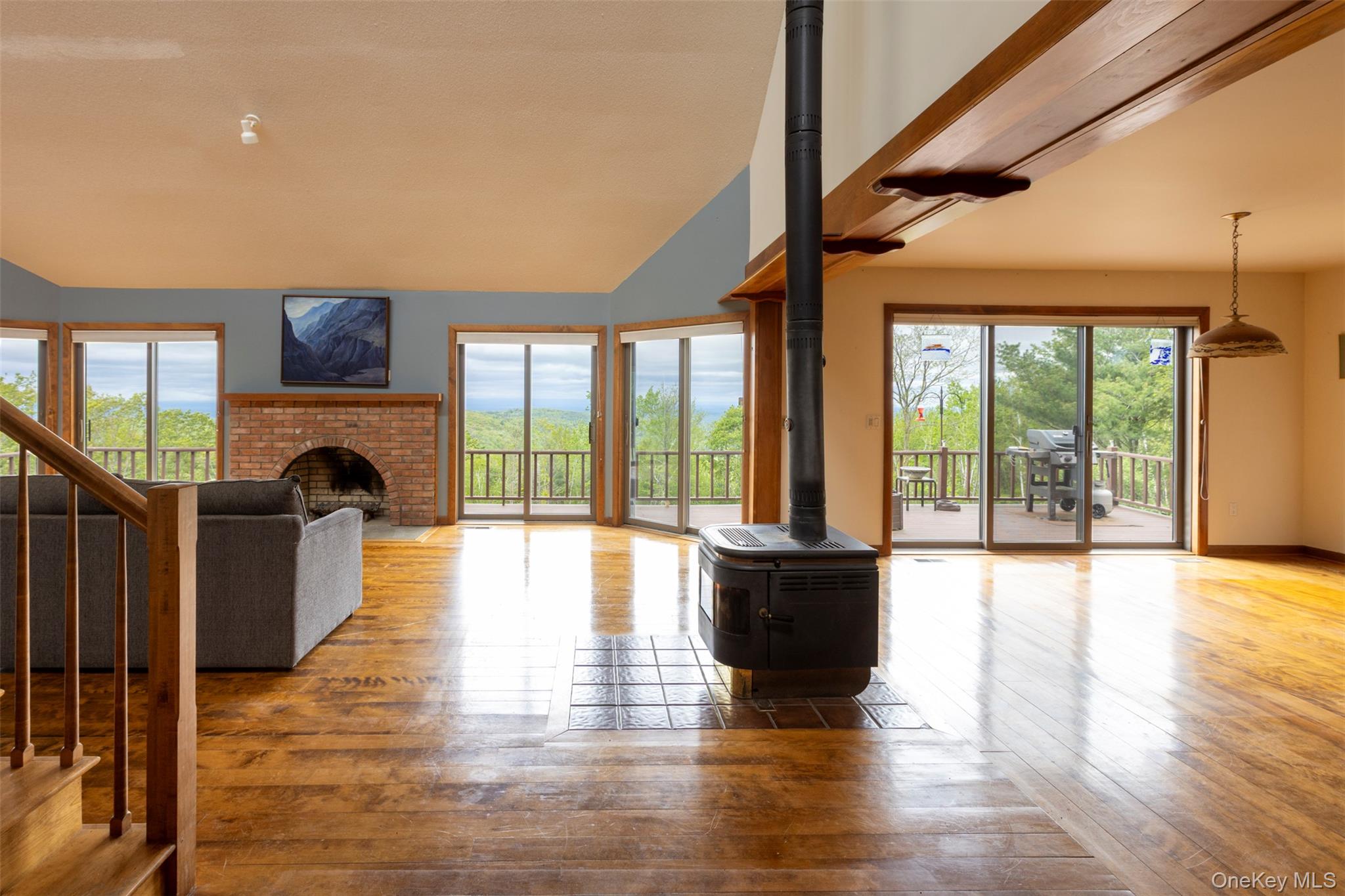 East Chatham, New York 12060, United States, 3 Bedrooms Bedrooms, ,3 BathroomsBathrooms,Residential,Active,135401