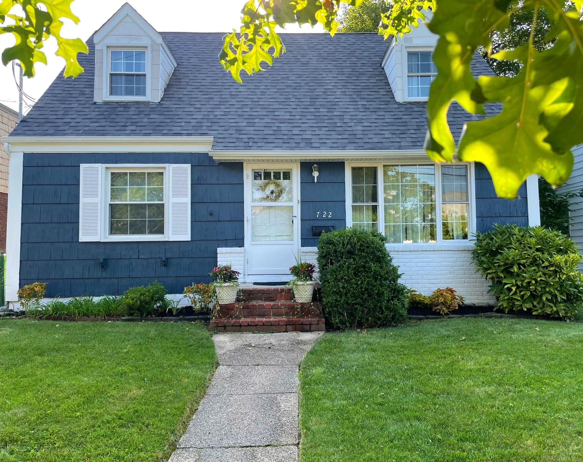 7-22 151 Place, Whitestone, New York image 1