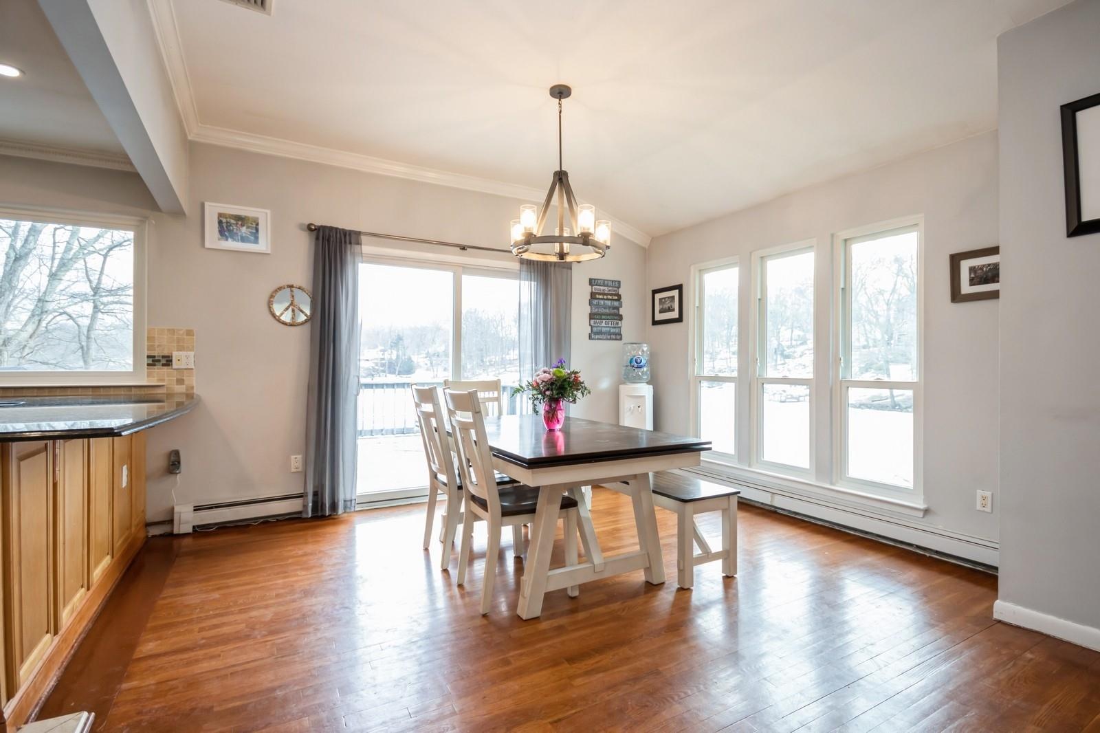 56 Ruth Road, Cortlandt Manor, New York image 5