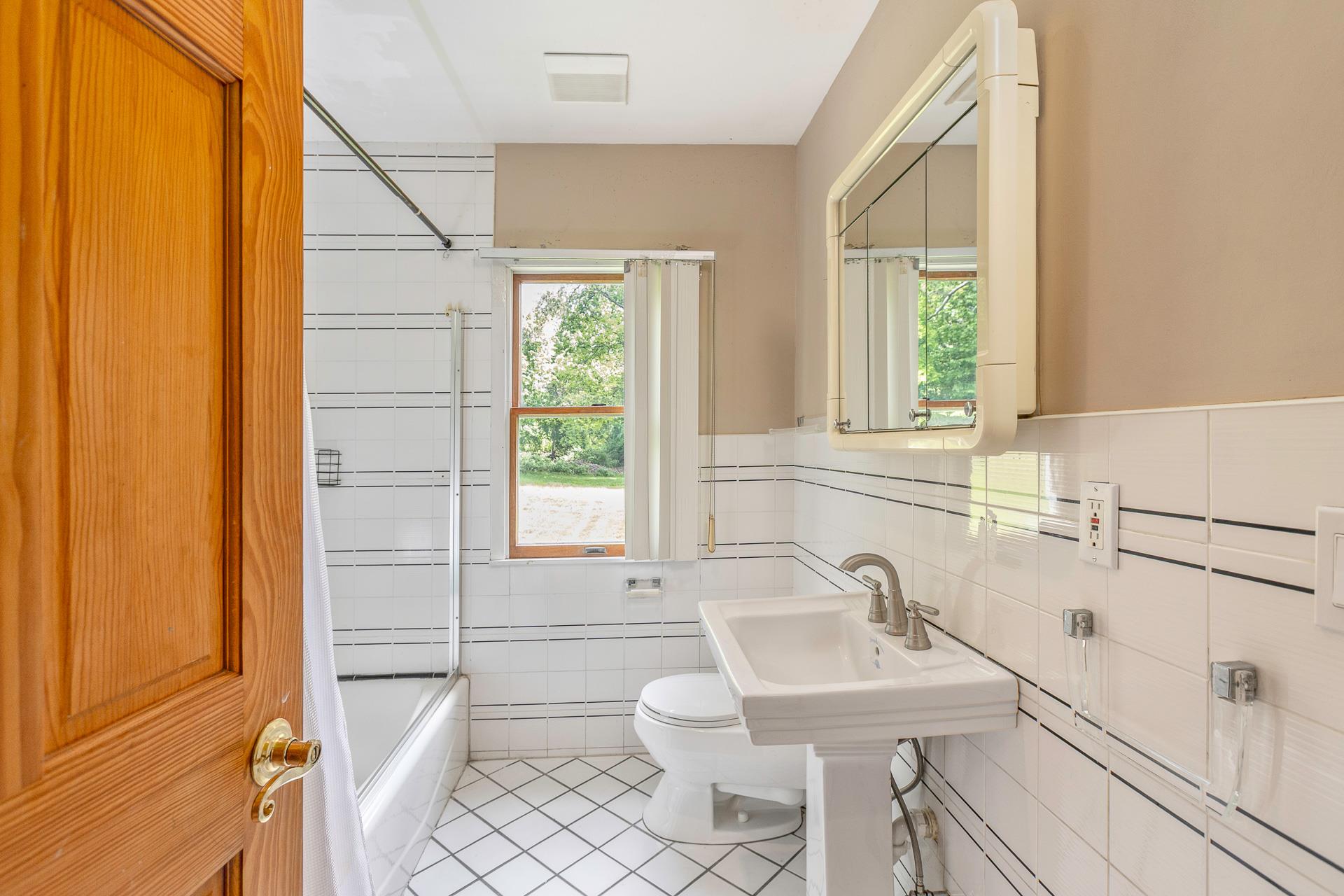 49 Hawkins Road, Stony Brook, New York image 11
