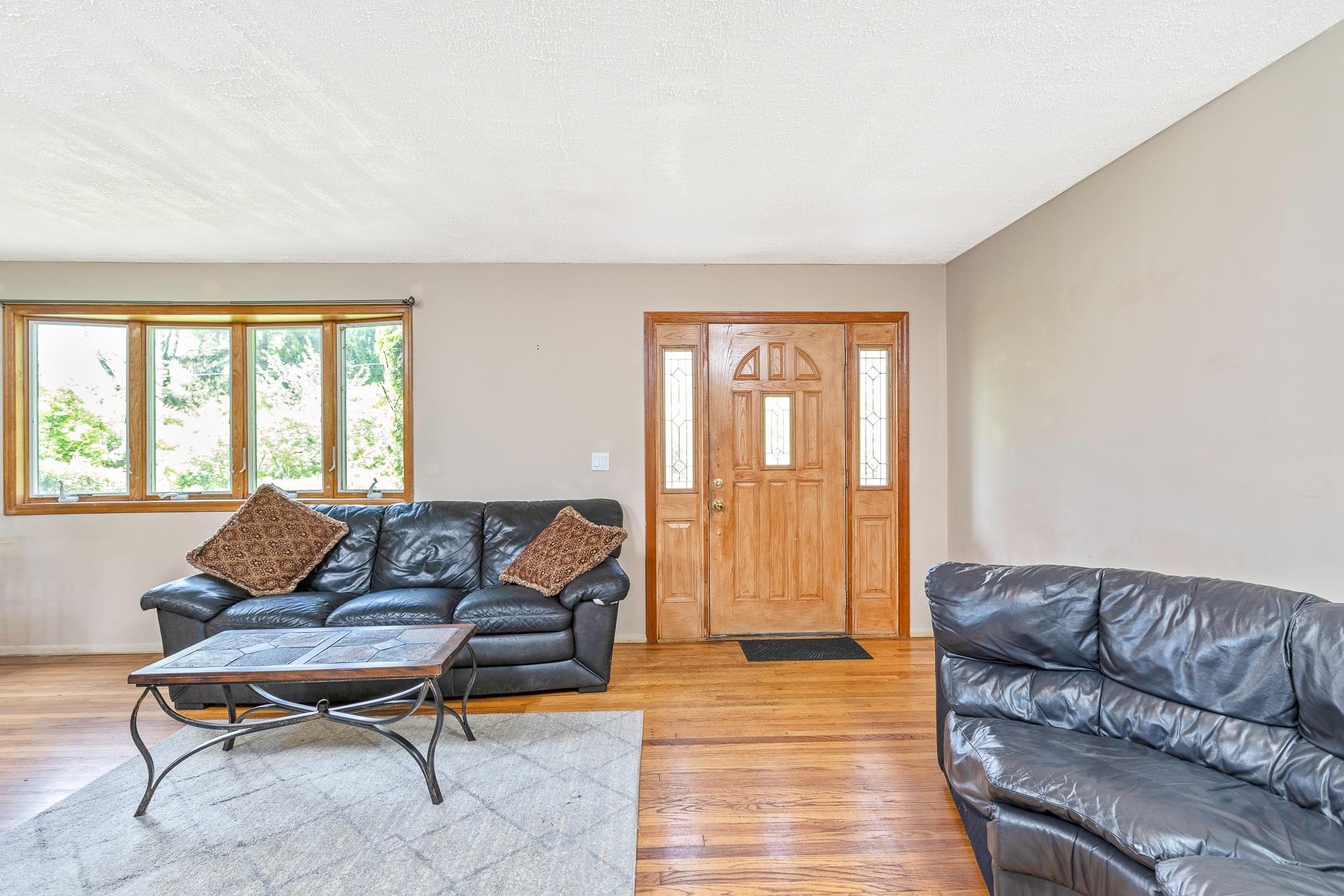 49 Hawkins Road, Stony Brook, New York image 6