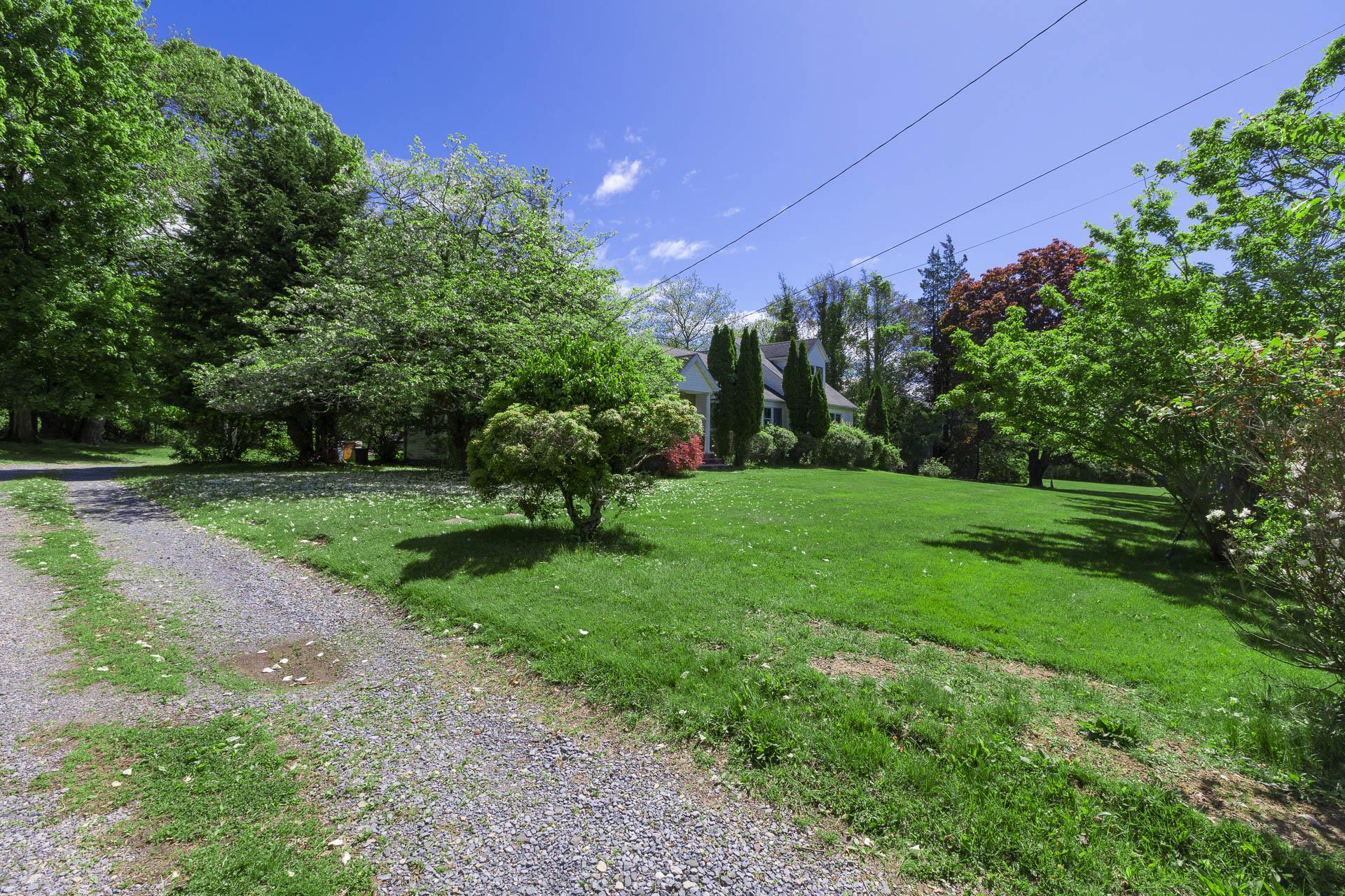 49 Hawkins Road, Stony Brook, New York image 3