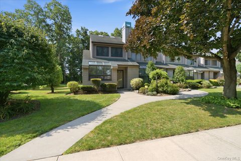 Condo For Sale - 112 Beecher Avenue Extension<br/> East Islip, NY 11730