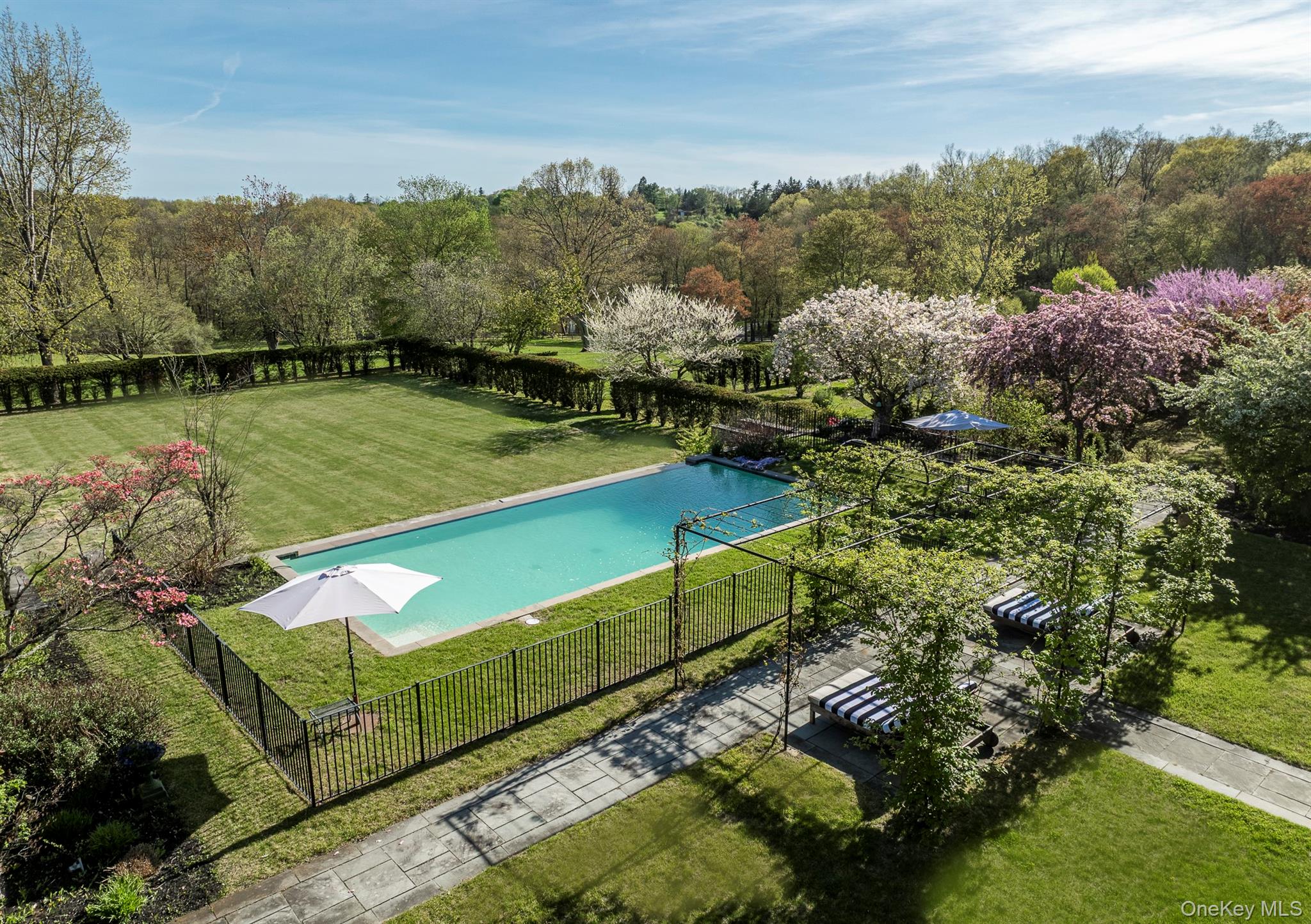 North Salem, New York 10560, United States, 10 Bedrooms Bedrooms, ,9 BathroomsBathrooms,Residential,Active,124223