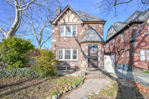19501 45th Avenue Flushing NY 11358