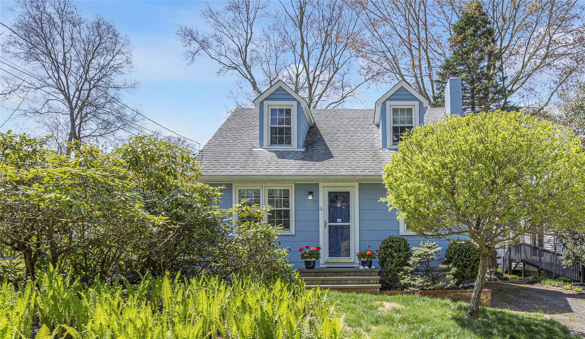 133 Beach Road, Wading River, New York image 1
