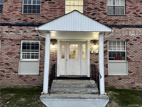 Condo For Sale - 60 Trafalgar Road #1<br/> New Windsor, NY 12553