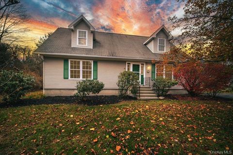 43 North Road Tillson NY 12486