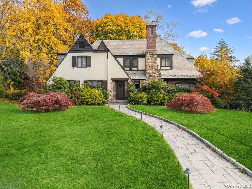 Photo of 75 Fenimore Road, New Rochelle, NY 10804 (MLS # 941893)