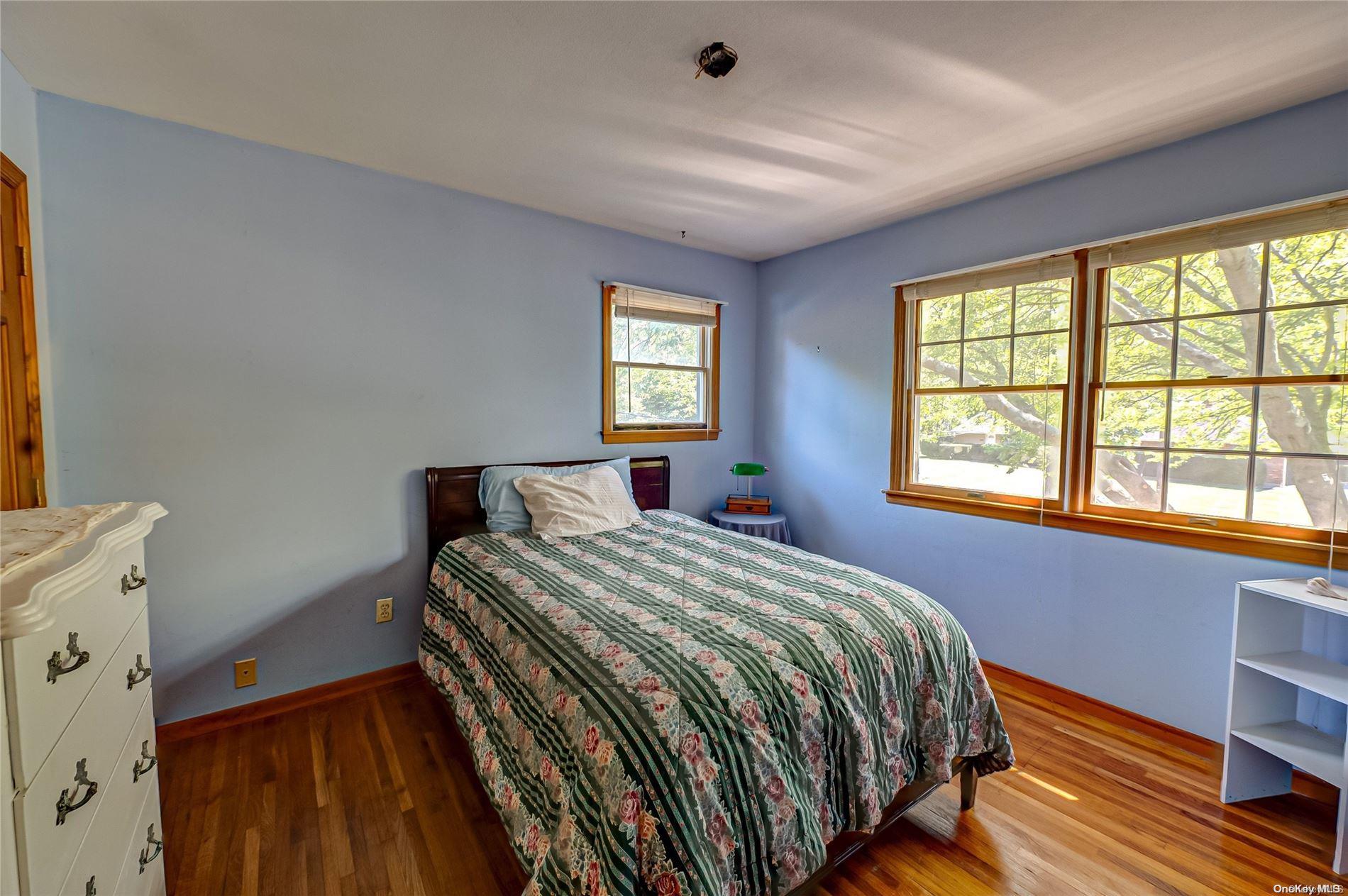 4 Greg Lane, East Northport, New York image 12
