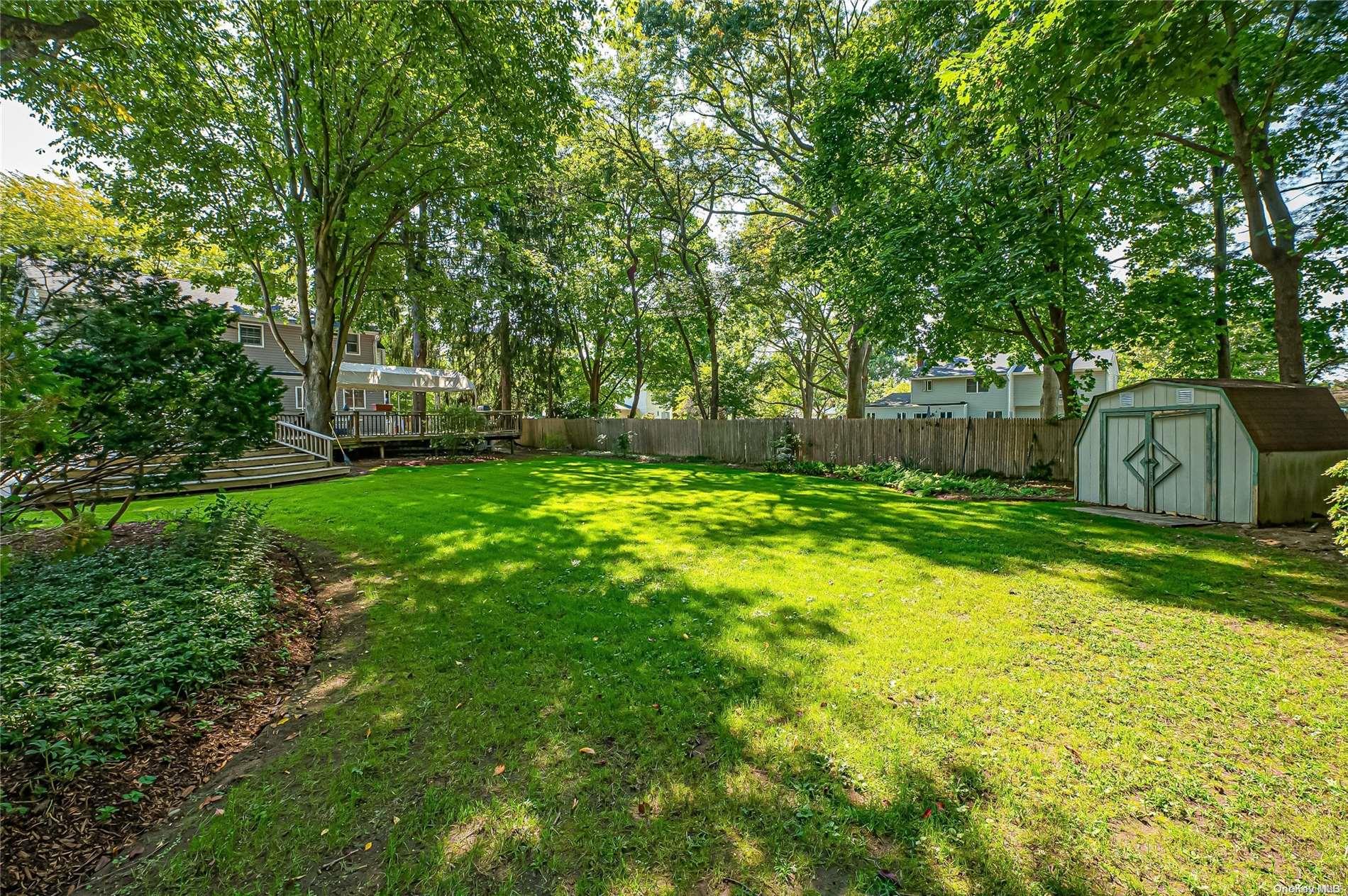 4 Greg Lane, East Northport, New York image 19