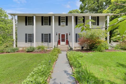 8 Mueller Mountain Road Putnam Valley NY 10579