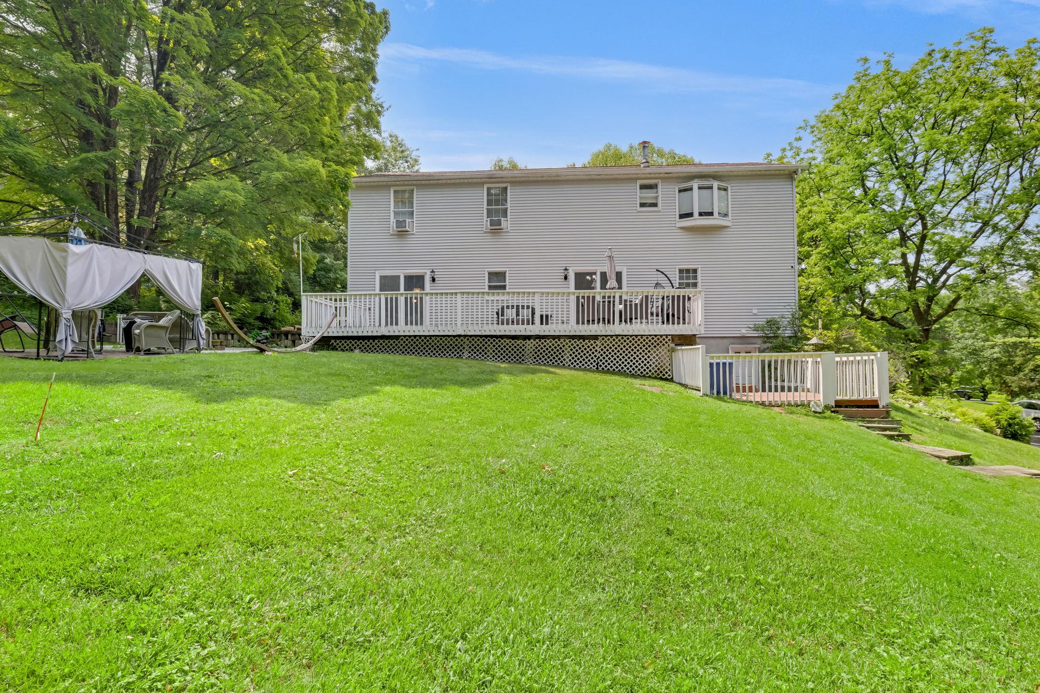 8 Mueller Mountain Road, Putnam Valley, New York image 41