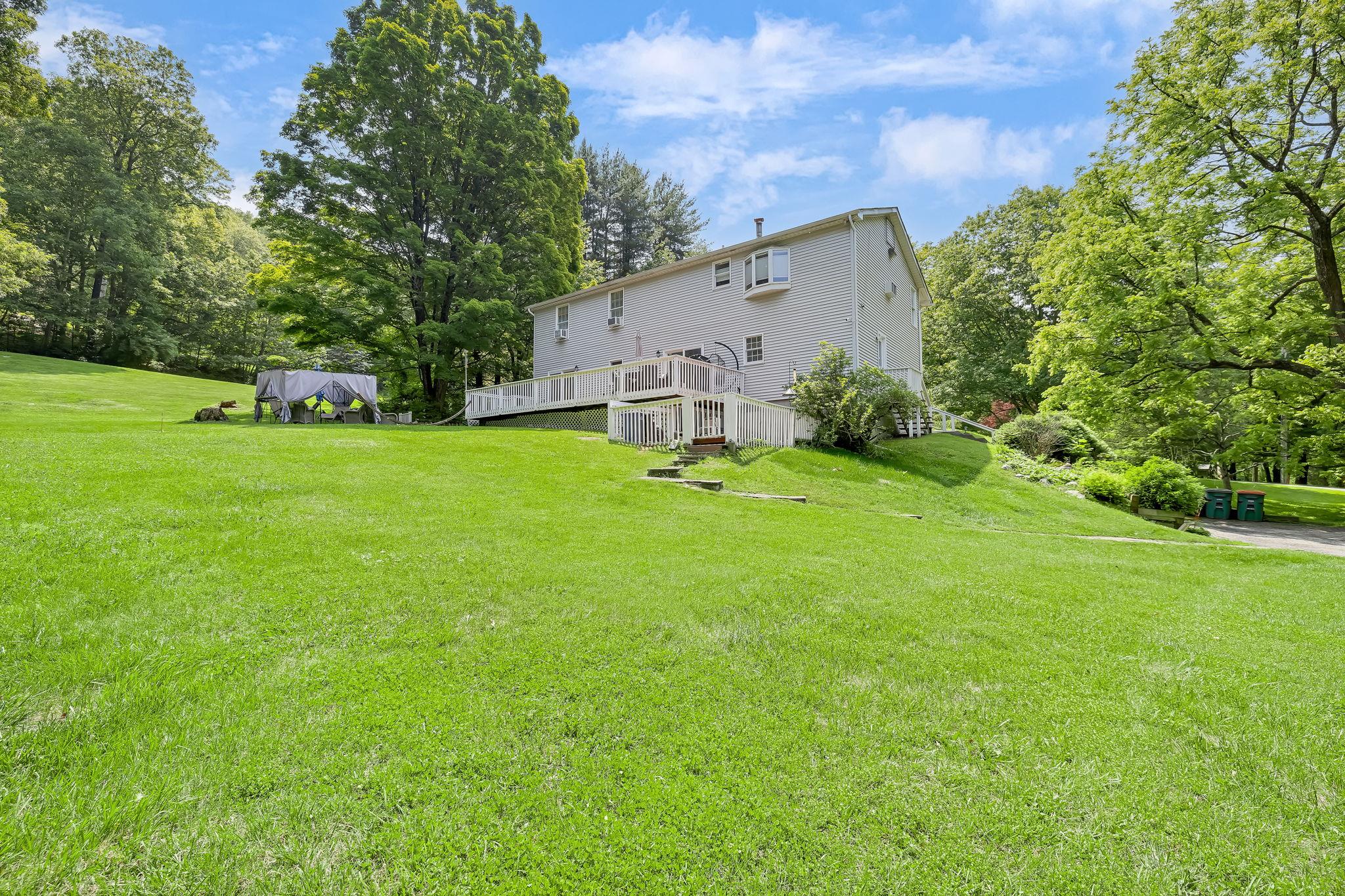 8 Mueller Mountain Road, Putnam Valley, New York image 40