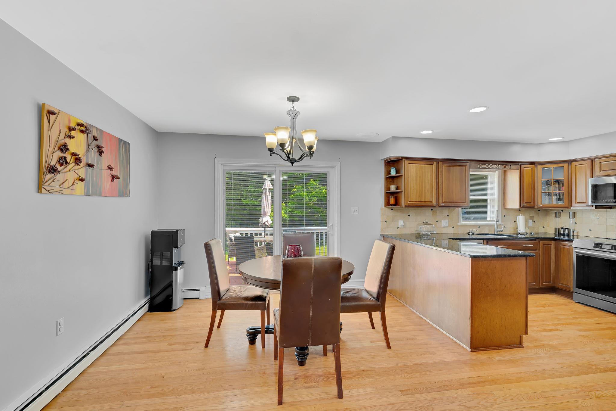 8 Mueller Mountain Road, Putnam Valley, New York image 11