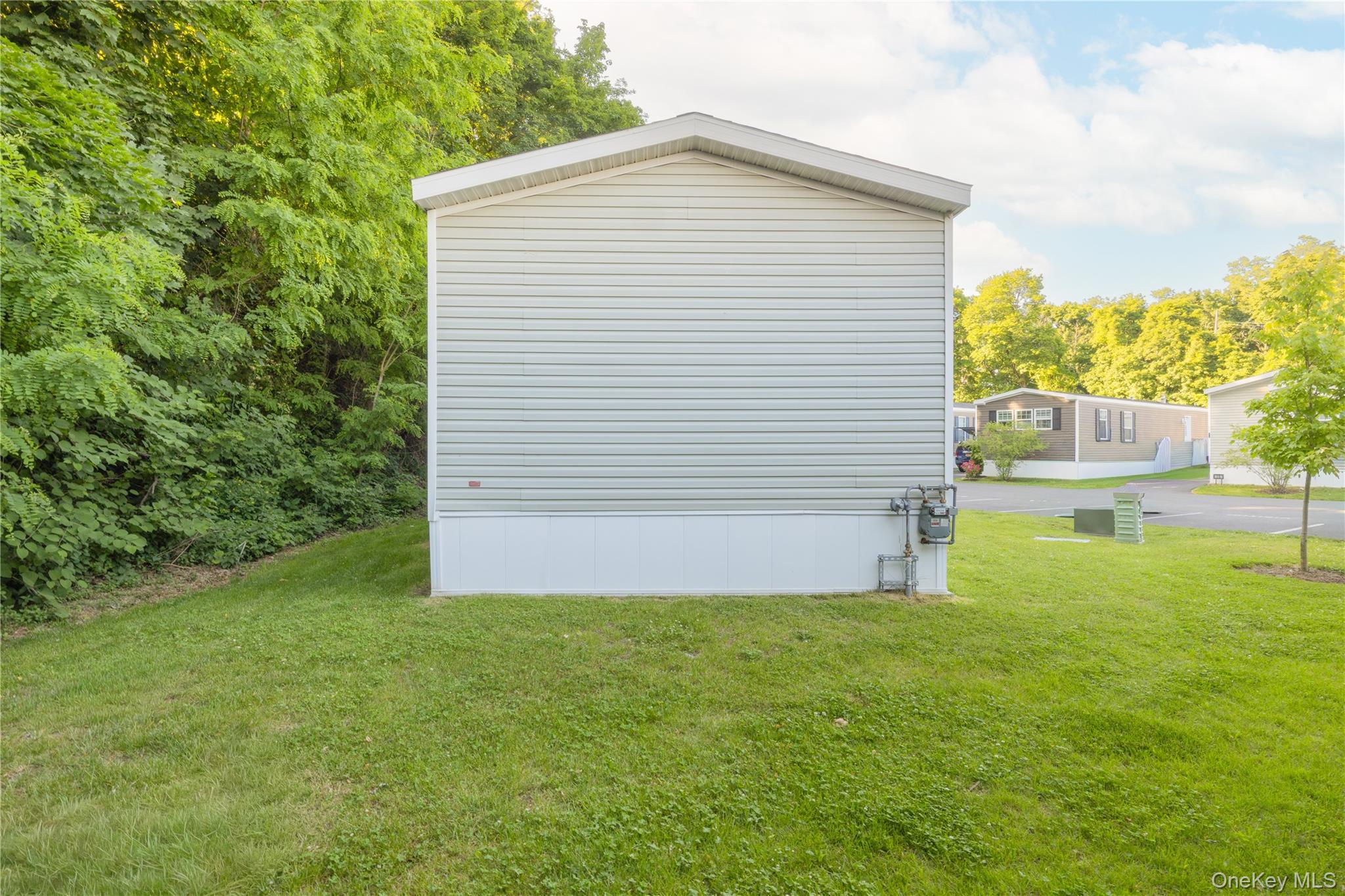 24 Leeward Lane