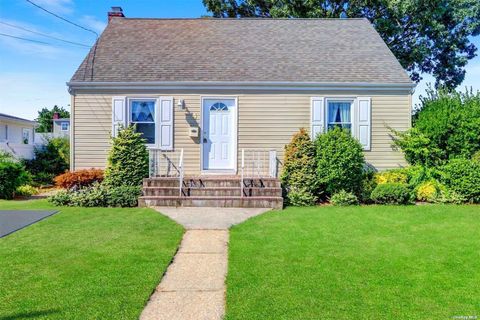 4 West Court, Bethpage, NY 11714 - MLS#: 857035