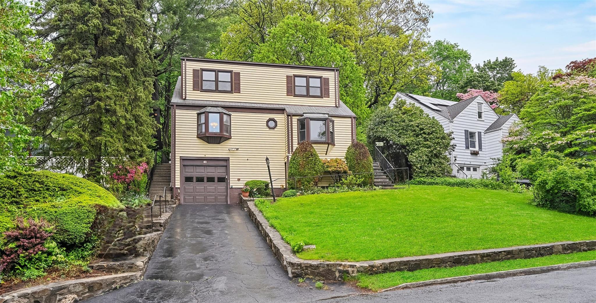 16 Garretson Road