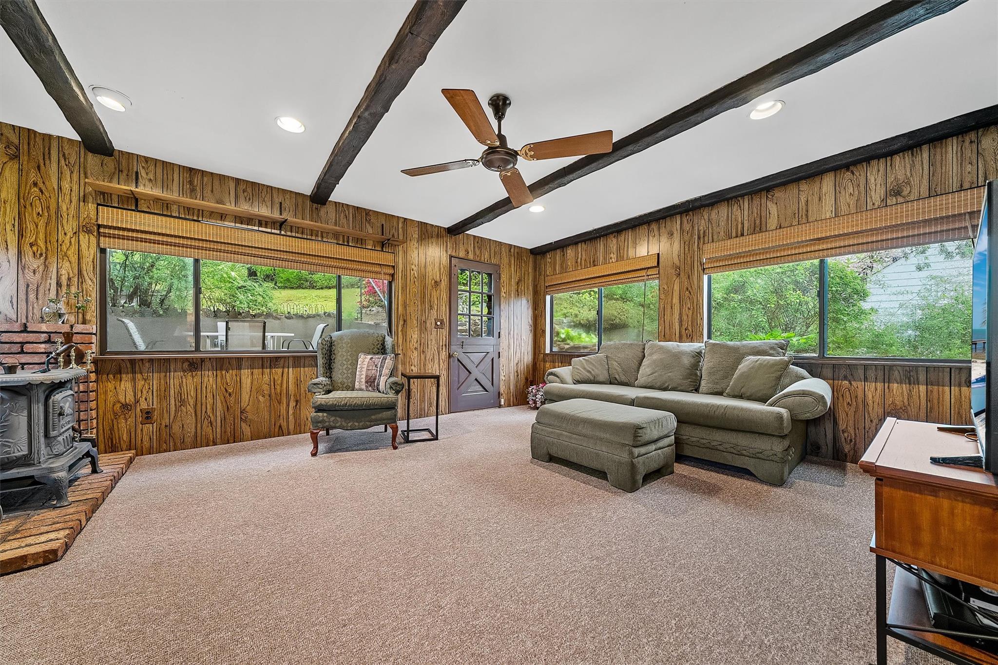 16 Garretson Road, White Plains, New York image 24