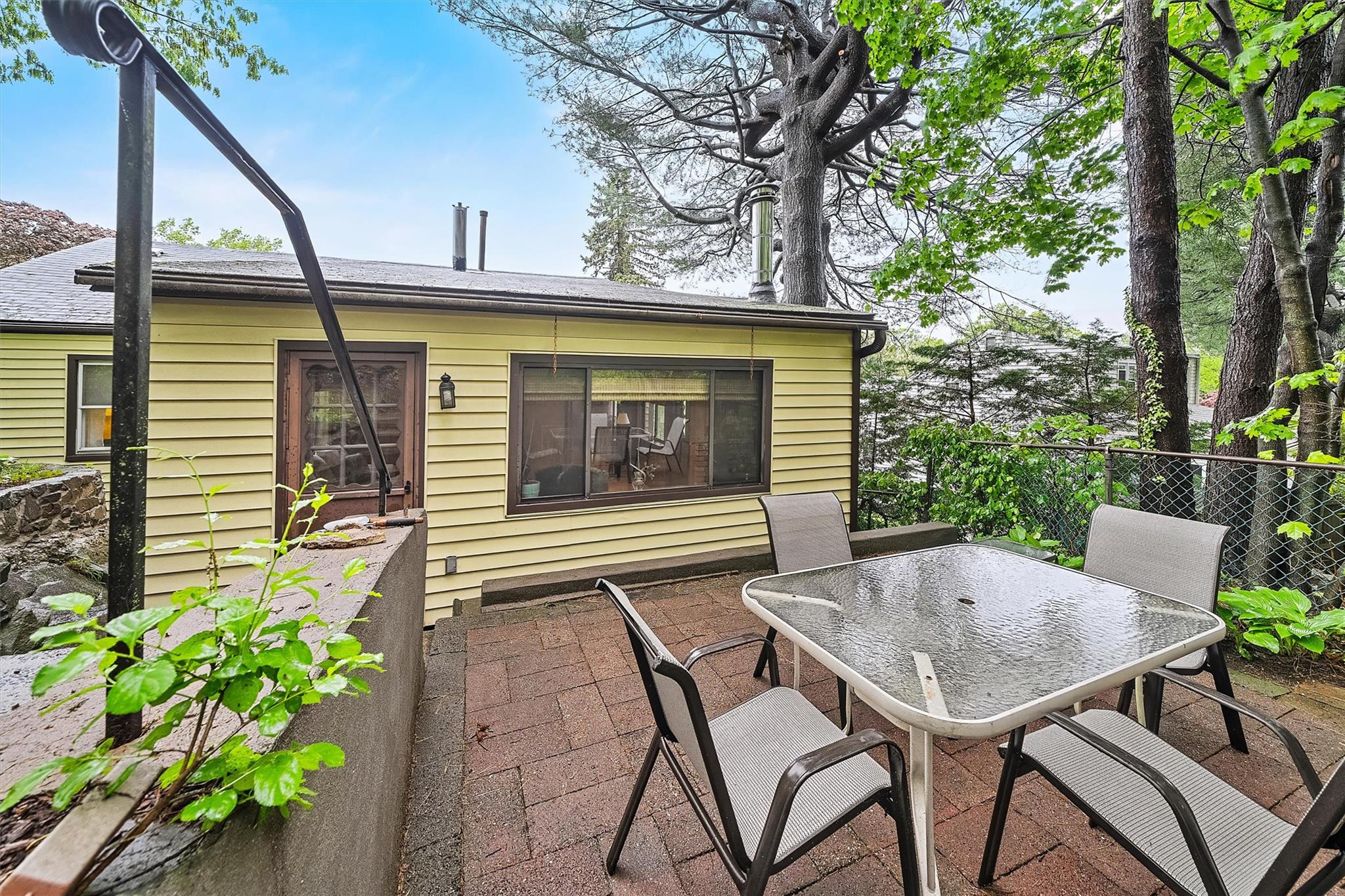 16 Garretson Road, White Plains, New York image 35