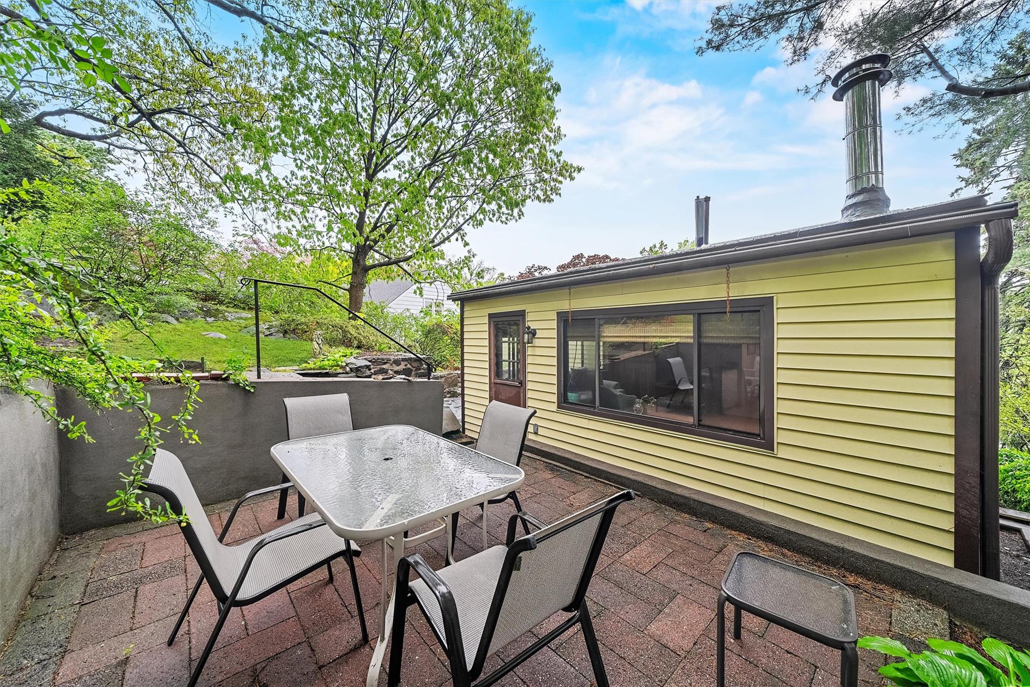 16 Garretson Road, White Plains, New York image 36
