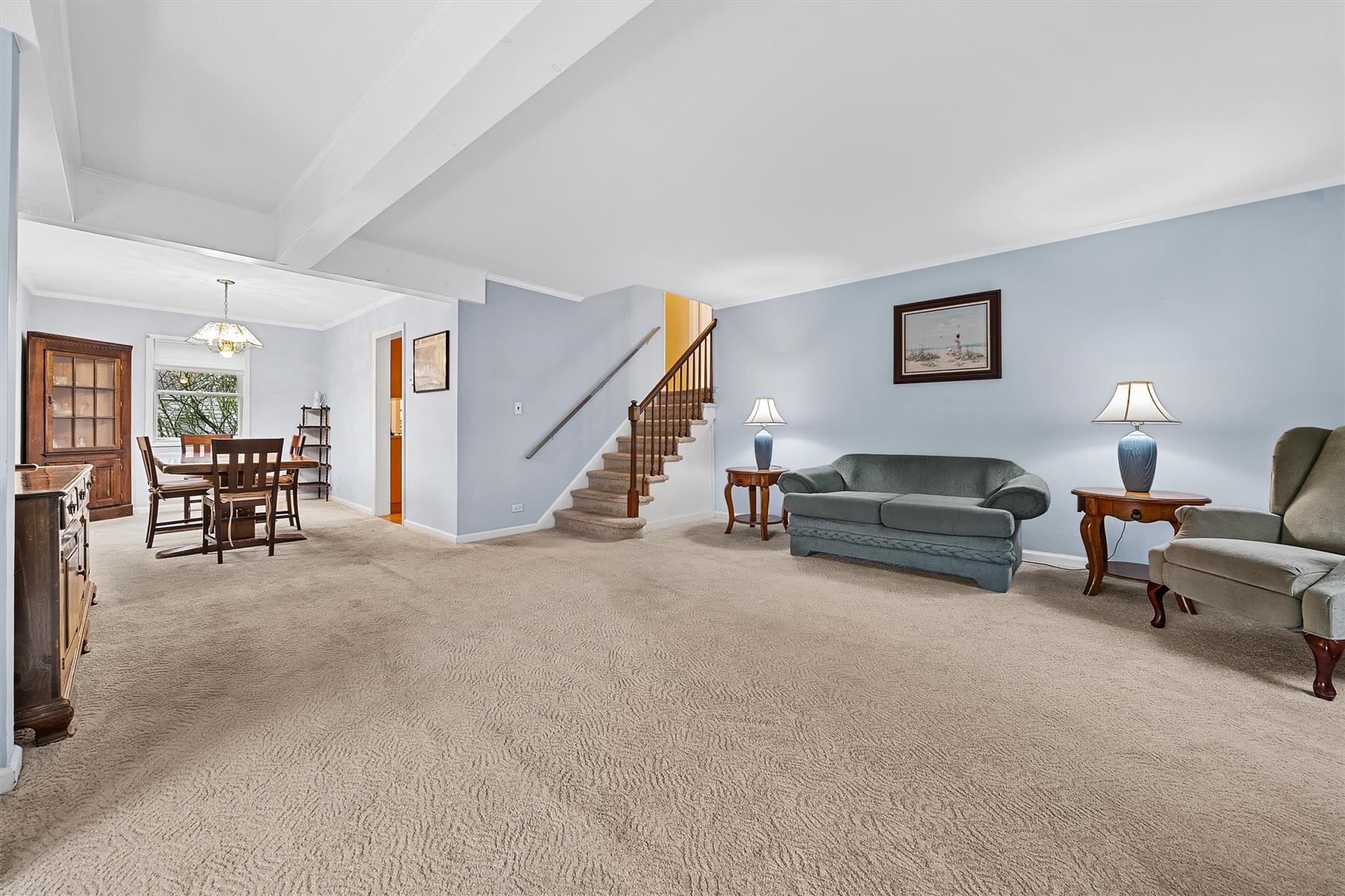 16 Garretson Road