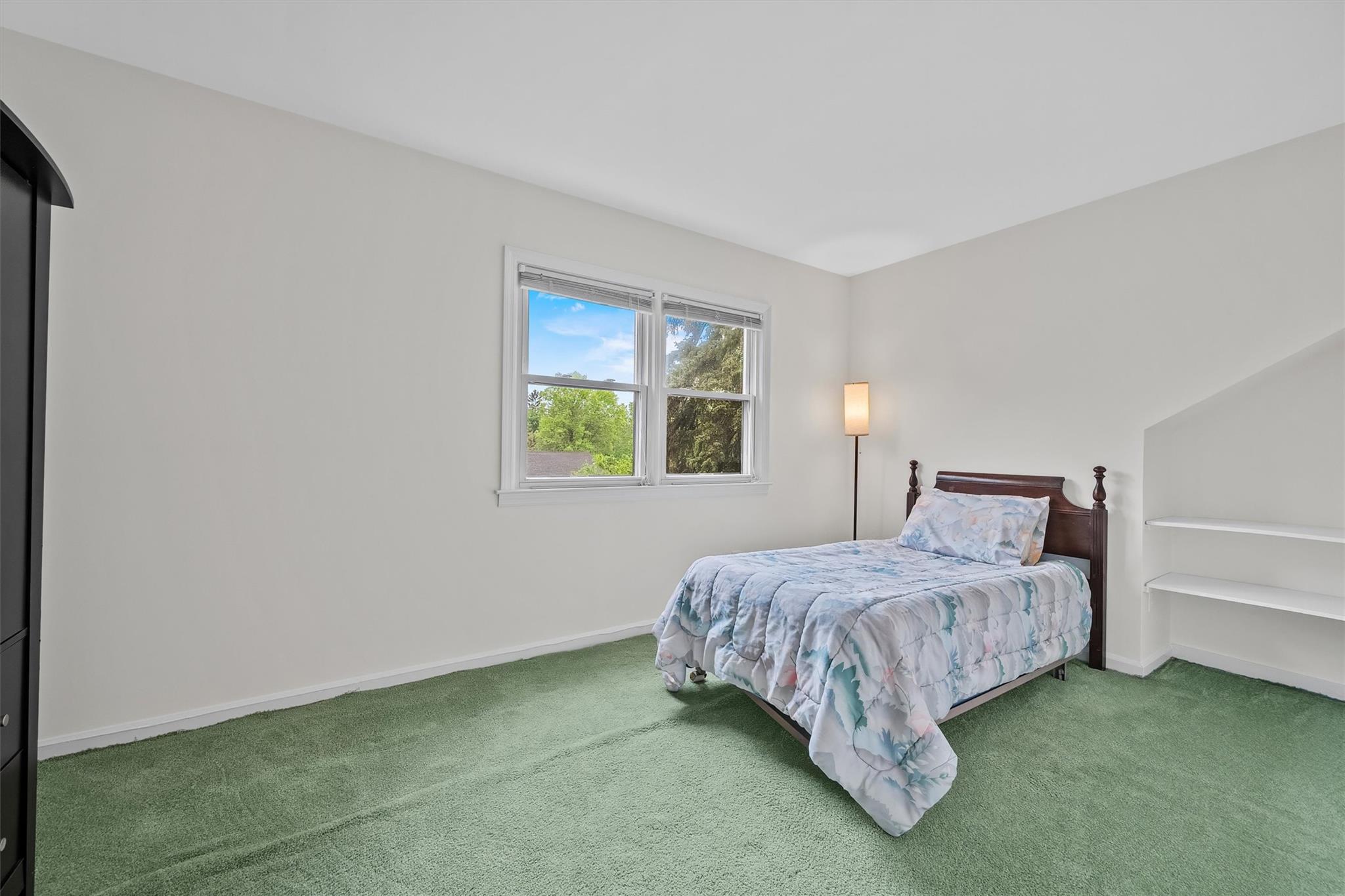 16 Garretson Road, White Plains, New York image 32