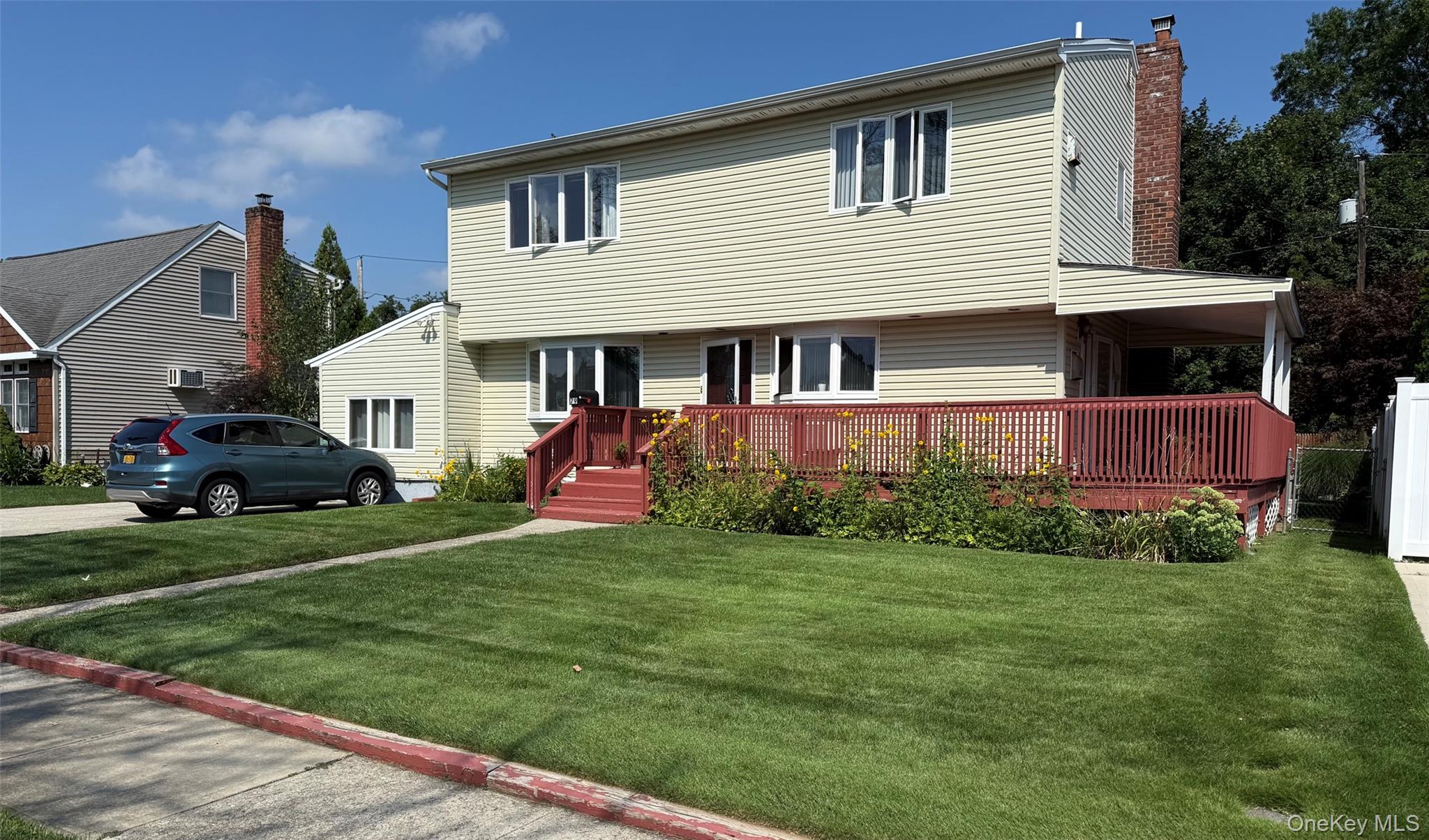 79 Elizabeth Drive - Photo 3